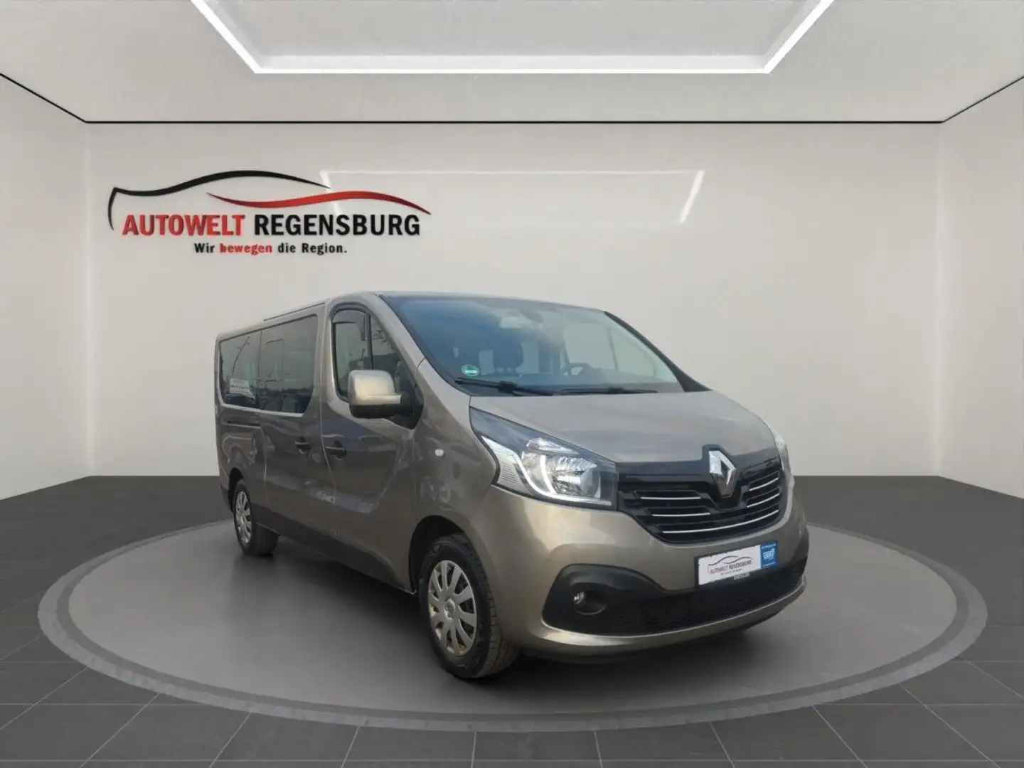Renault Trafic TRAFIC 1.6 9-SITZE NAVI RFK SHZ 1H COMBI Klima Goud - 1