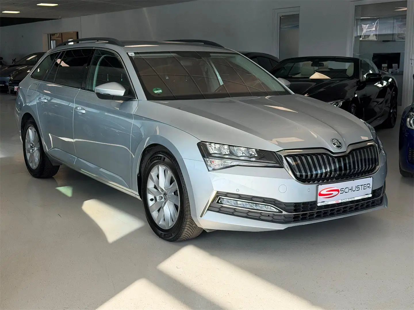 Skoda Superb Kombi 1,4 TSI PHEV Style DSG Silber - 1