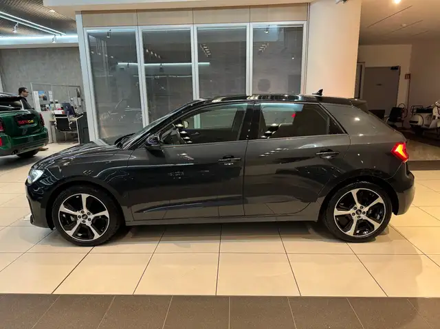 Audi A1 view 4