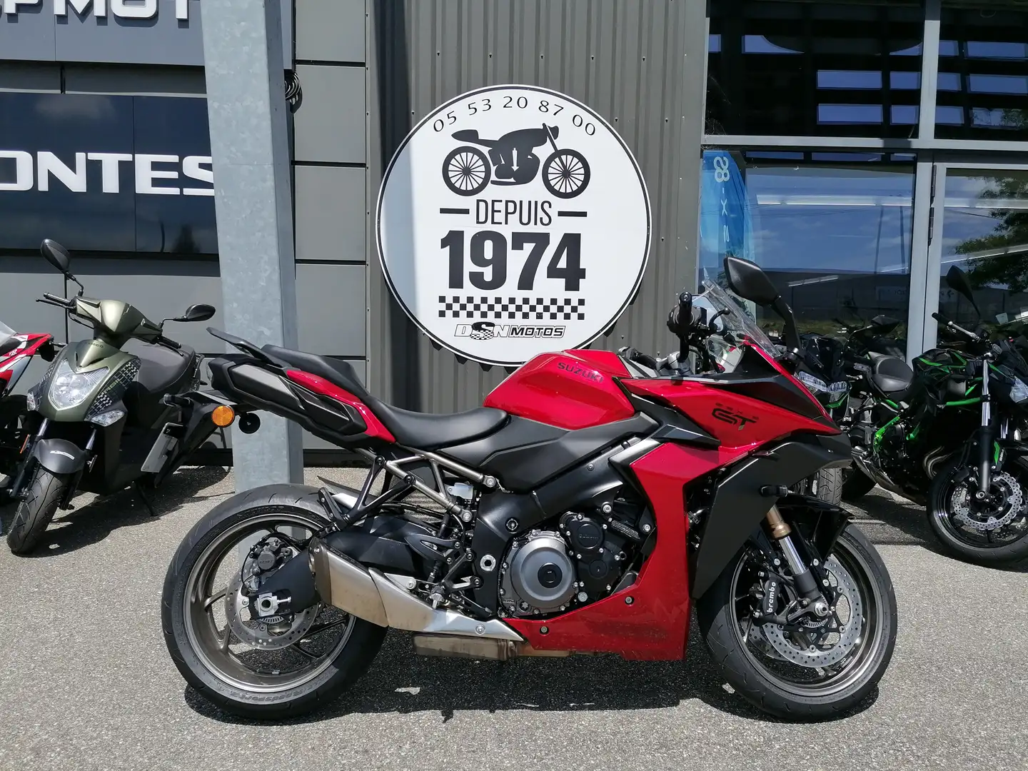 Suzuki GSX S 1000GT Czerwony - 1