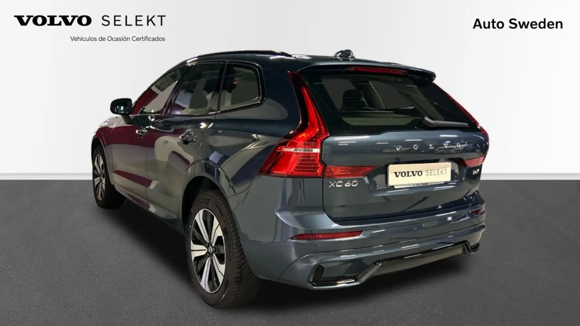 Volvo XC60 2.0 T6 RECHARGE PLUS DARK AUTO 4WD 5P - 2