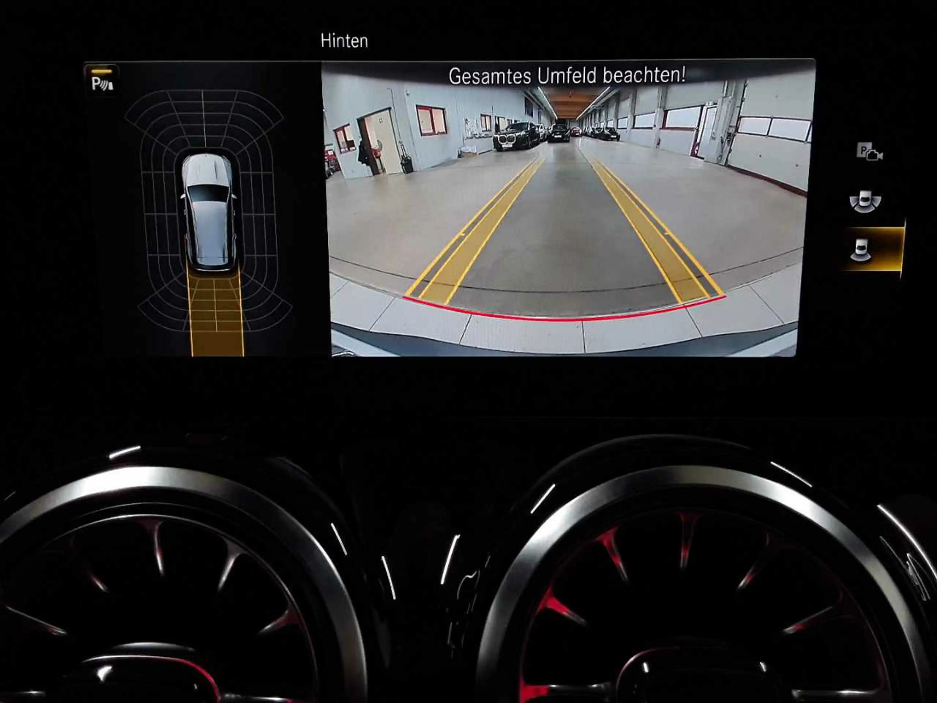 Mercedes-Benz EQB 300 EQB 300 4Matic AMG Line Advanced+ PANO — photo 17