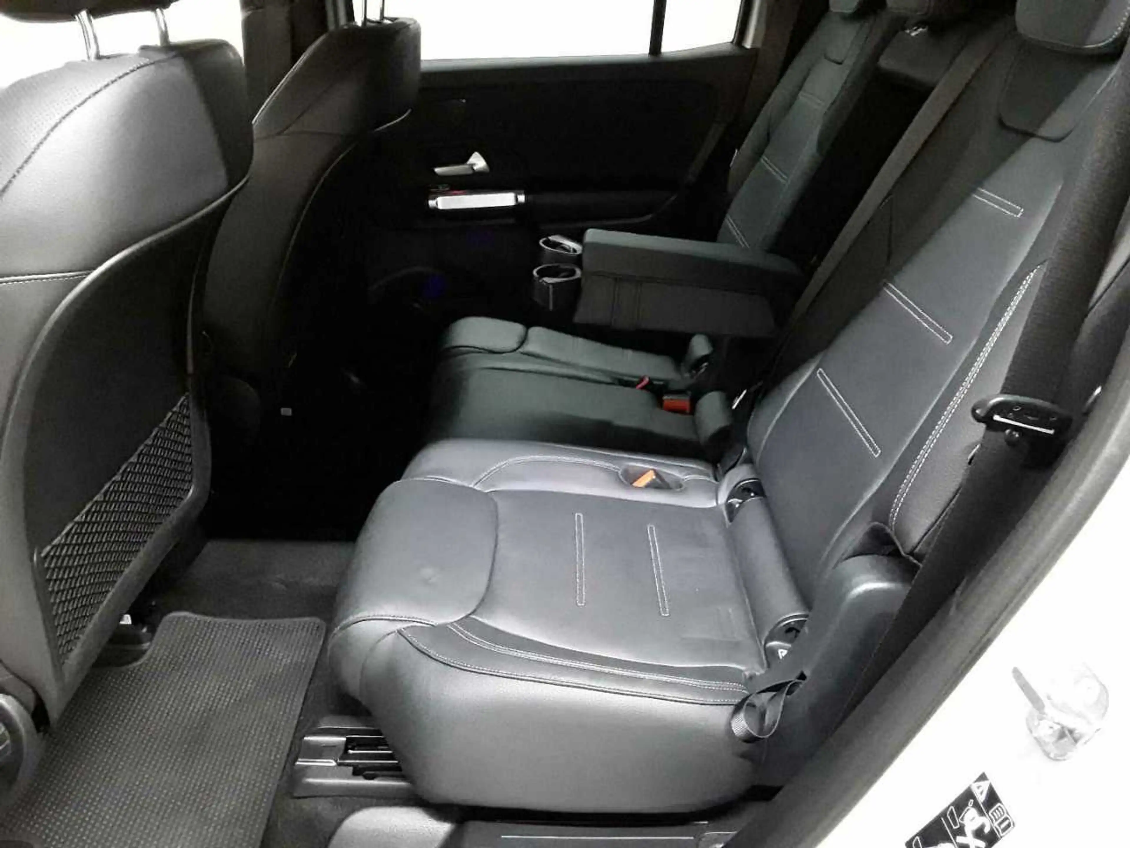 Mercedes-Benz EQB 300 EQB 300 4Matic AMG Line Advanced+ PANO — photo 13