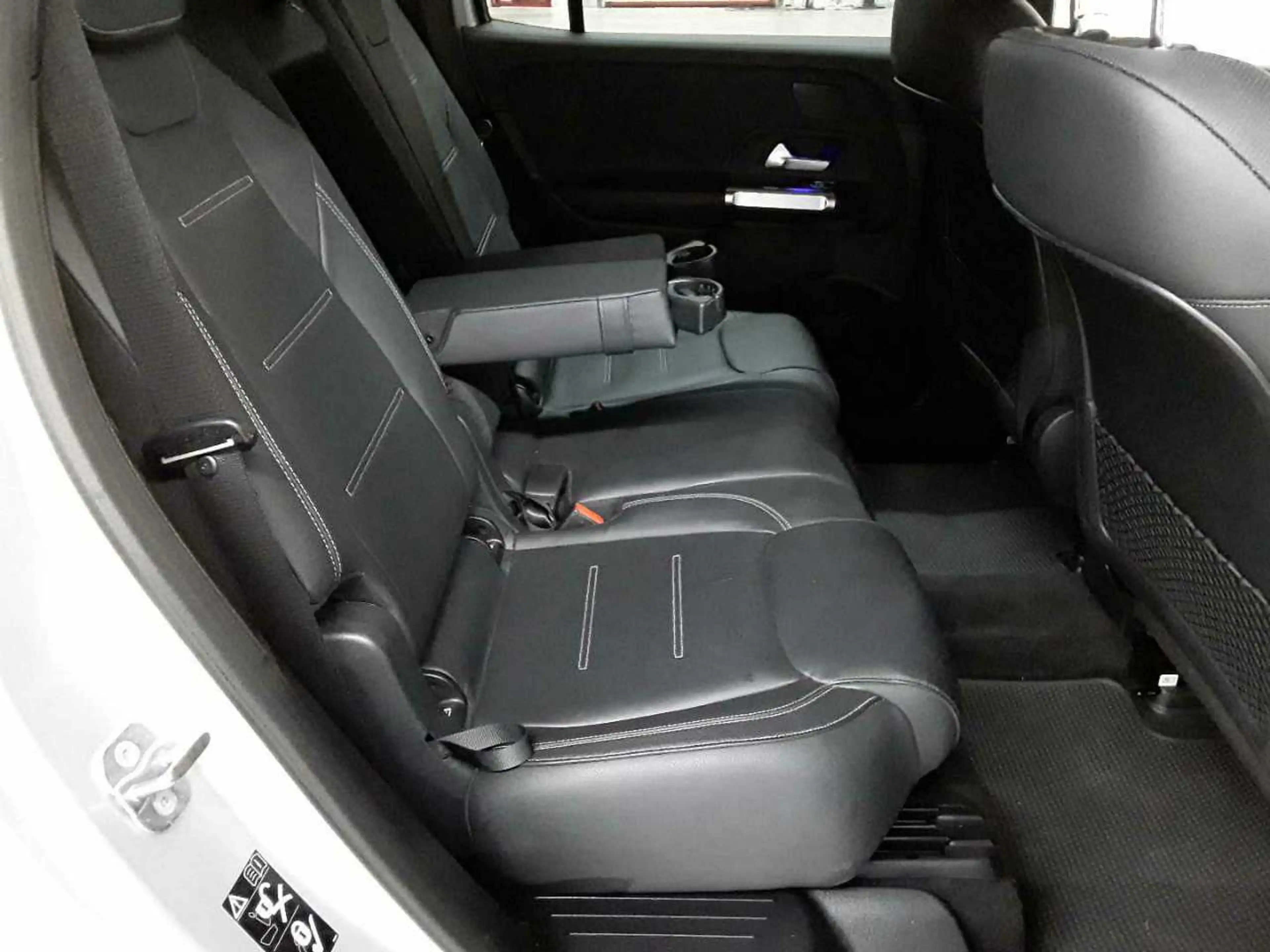 Mercedes-Benz EQB 300 EQB 300 4Matic AMG Line Advanced+ PANO — photo 14