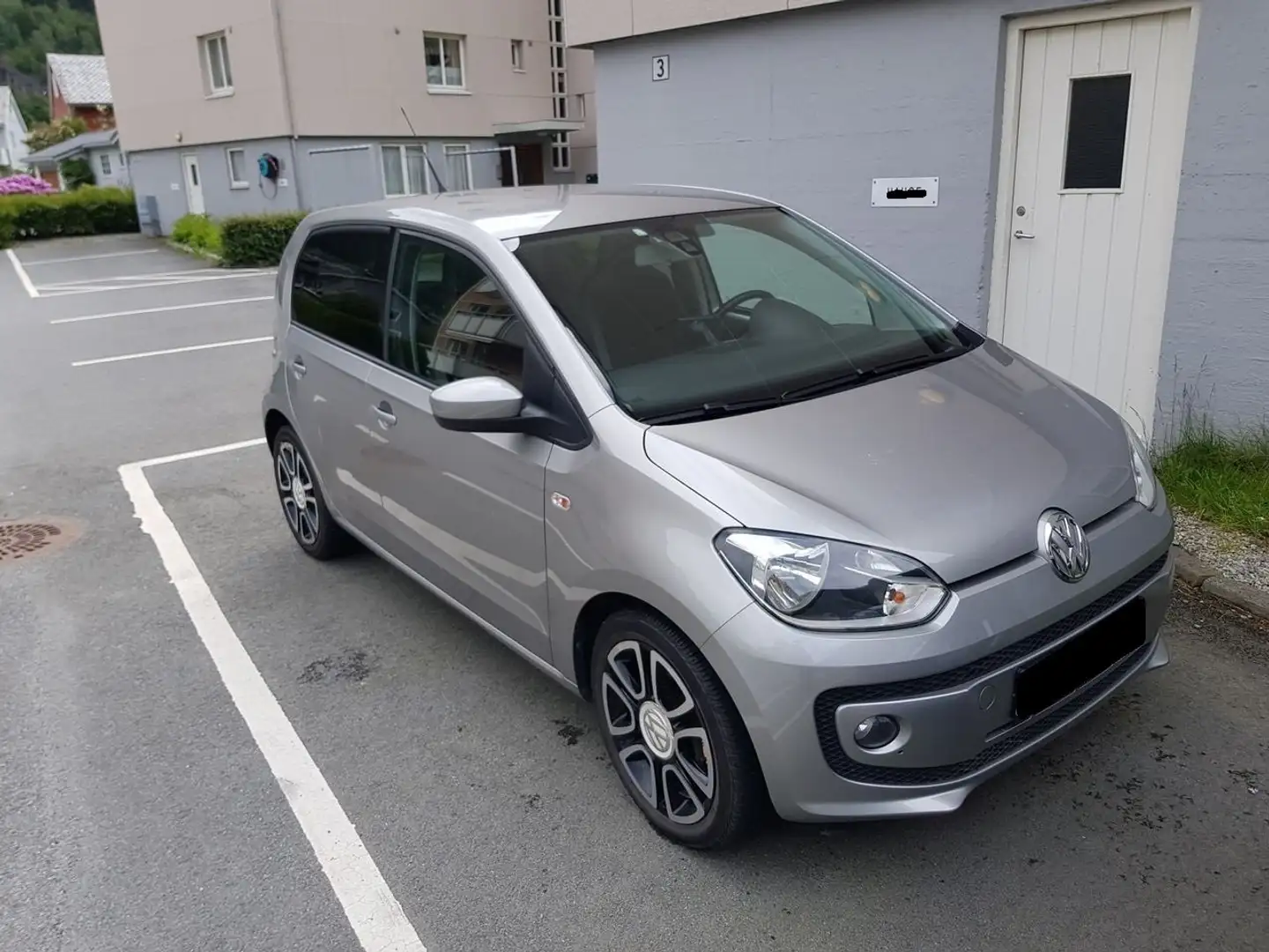 Volkswagen up! Up! 1.0i Move up! Argent - 1