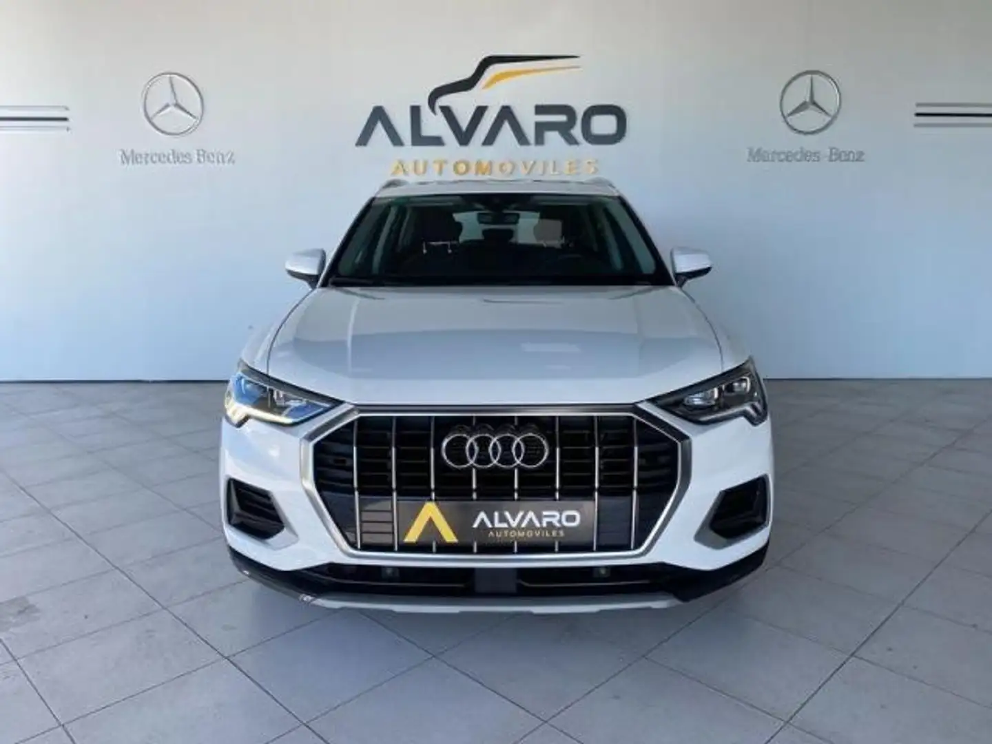 Audi Q3 2.0TDI S tronic 110kW Wit - 2