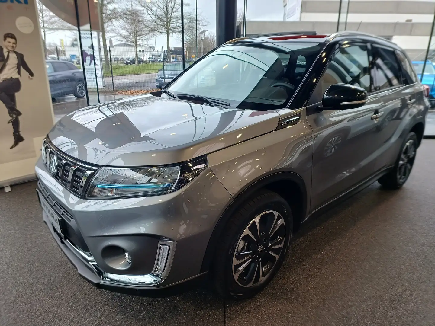 Suzuki Vitara , GLX 1.5 Dual Jet Hybrid Automaat Grau - 1