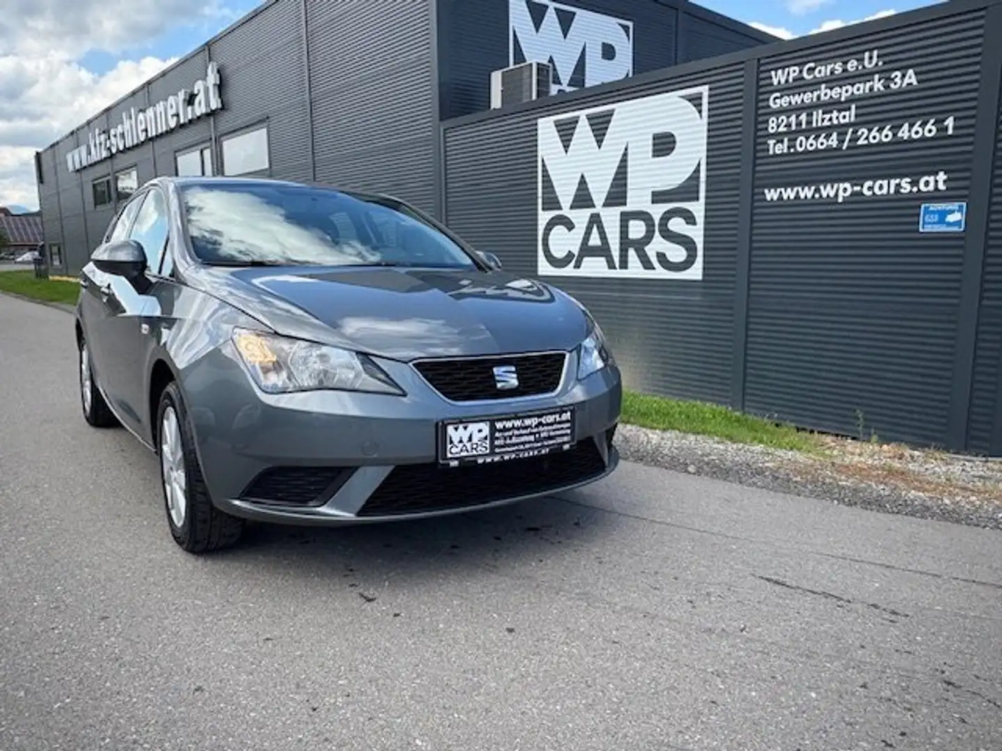 SEAT Ibiza 1,0 SOL Grau - 1
