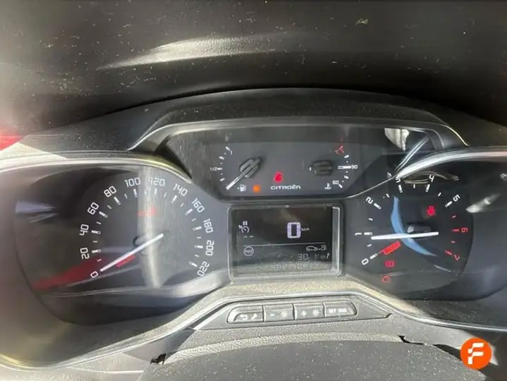 Citroën C3 1.2 PureTech Shine 2018, foto 10