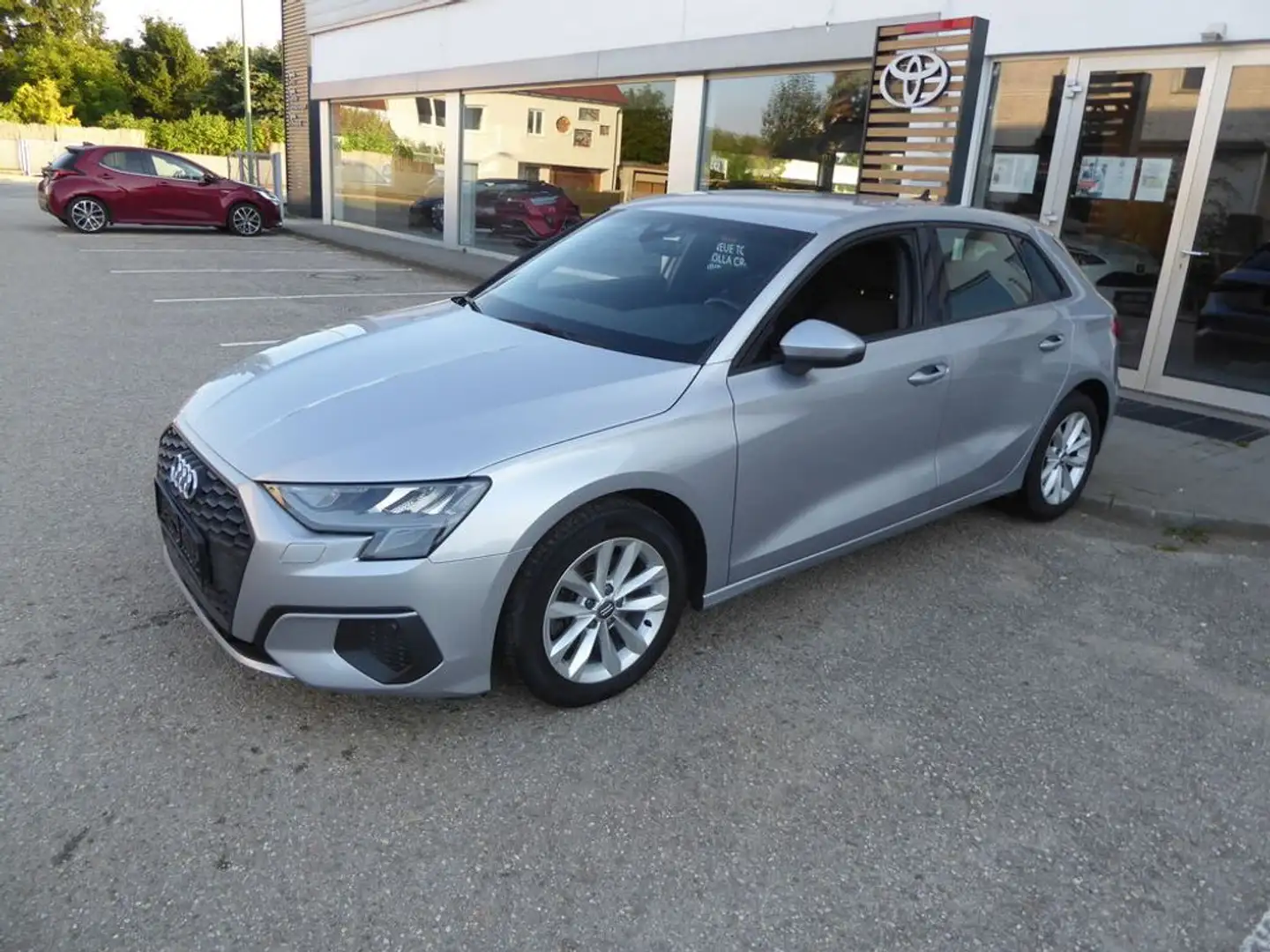 Audi A3 SB 35 TFSI *LED*VIRTUAL*SHZ* Silber - 2