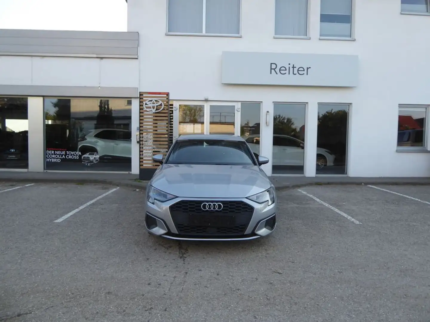 Audi A3 SB 35 TFSI *LED*VIRTUAL*SHZ* Silber - 1