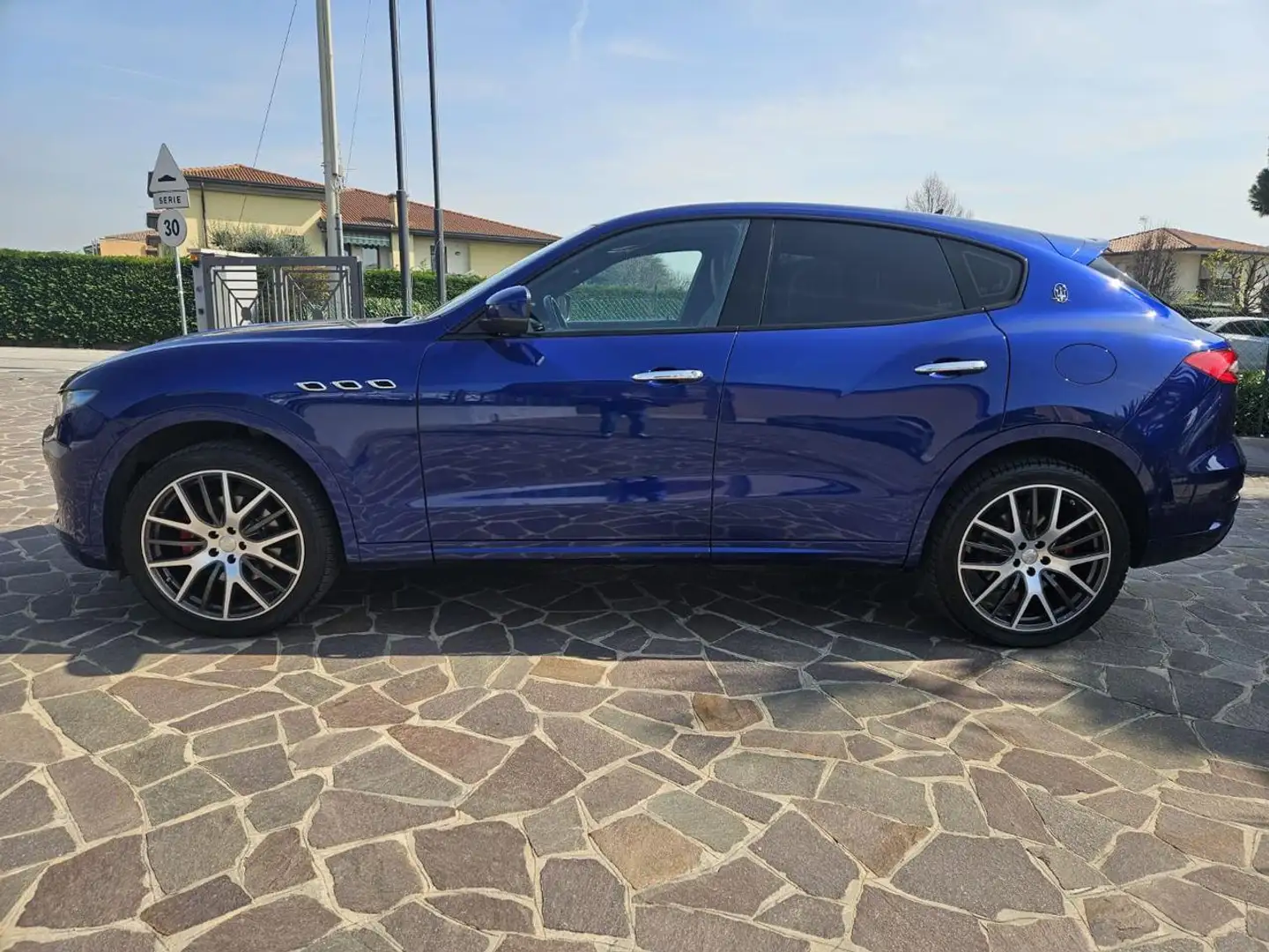 Maserati Levante V6 Diesel AWD Blauw - 2