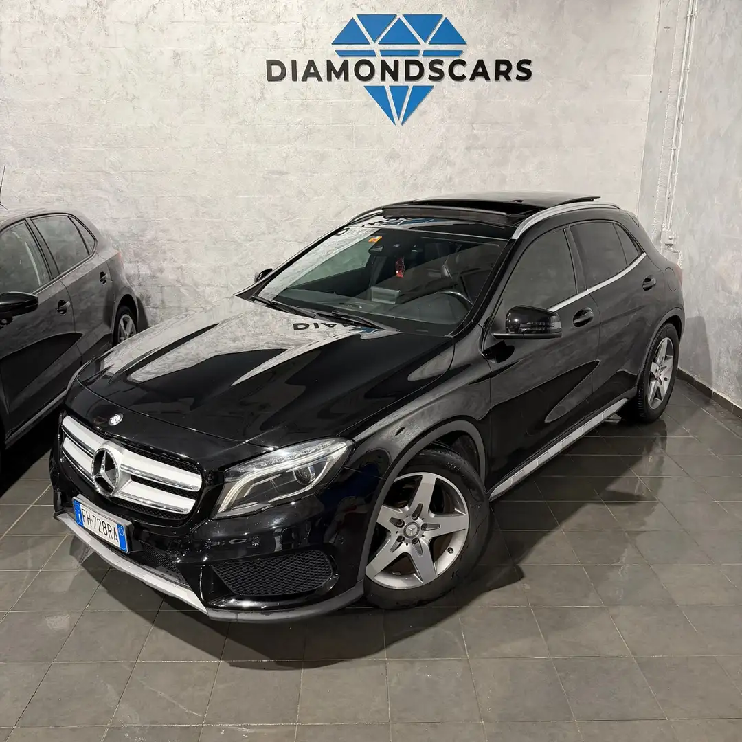Mercedes-Benz GLA 200 GLA 200 D Automatic AMG NEOPATENTATI Noir - 1