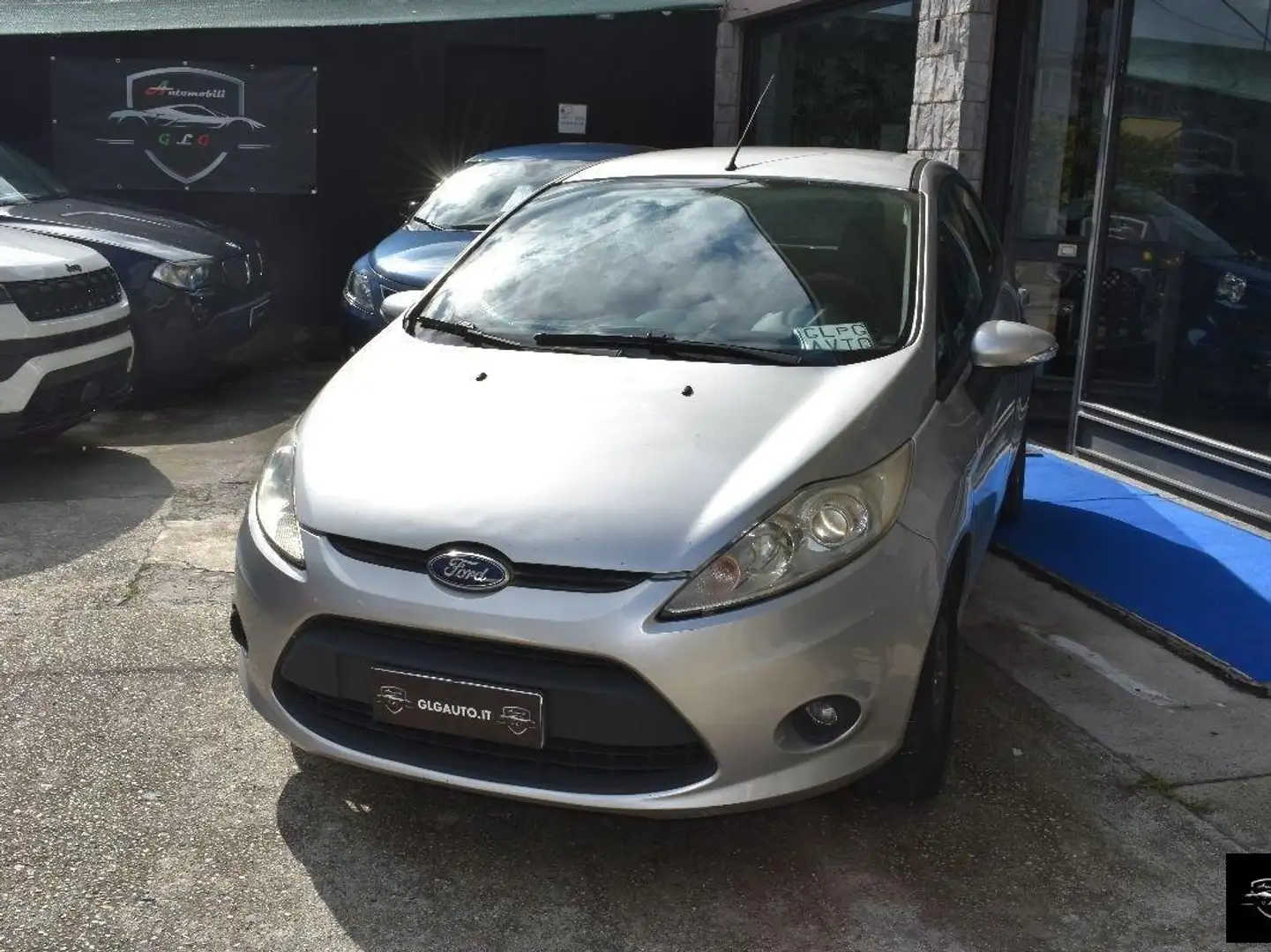 Ford Fiesta Fiesta VI 2008 5p 1.4 16v + Gpl Argento - 2