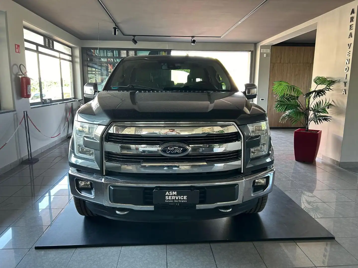 Ford F 150 150 Lariat 5.0 Double Cab Сірий - 2