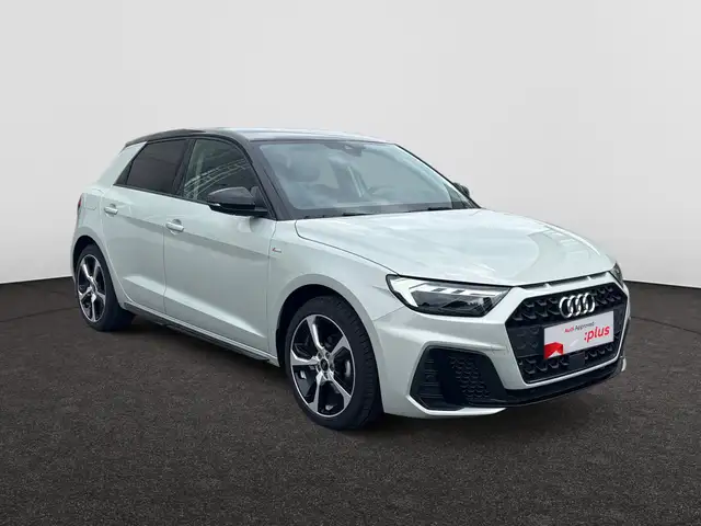 Audi A1 view 4