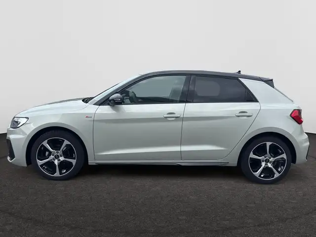 Audi A1 view 8