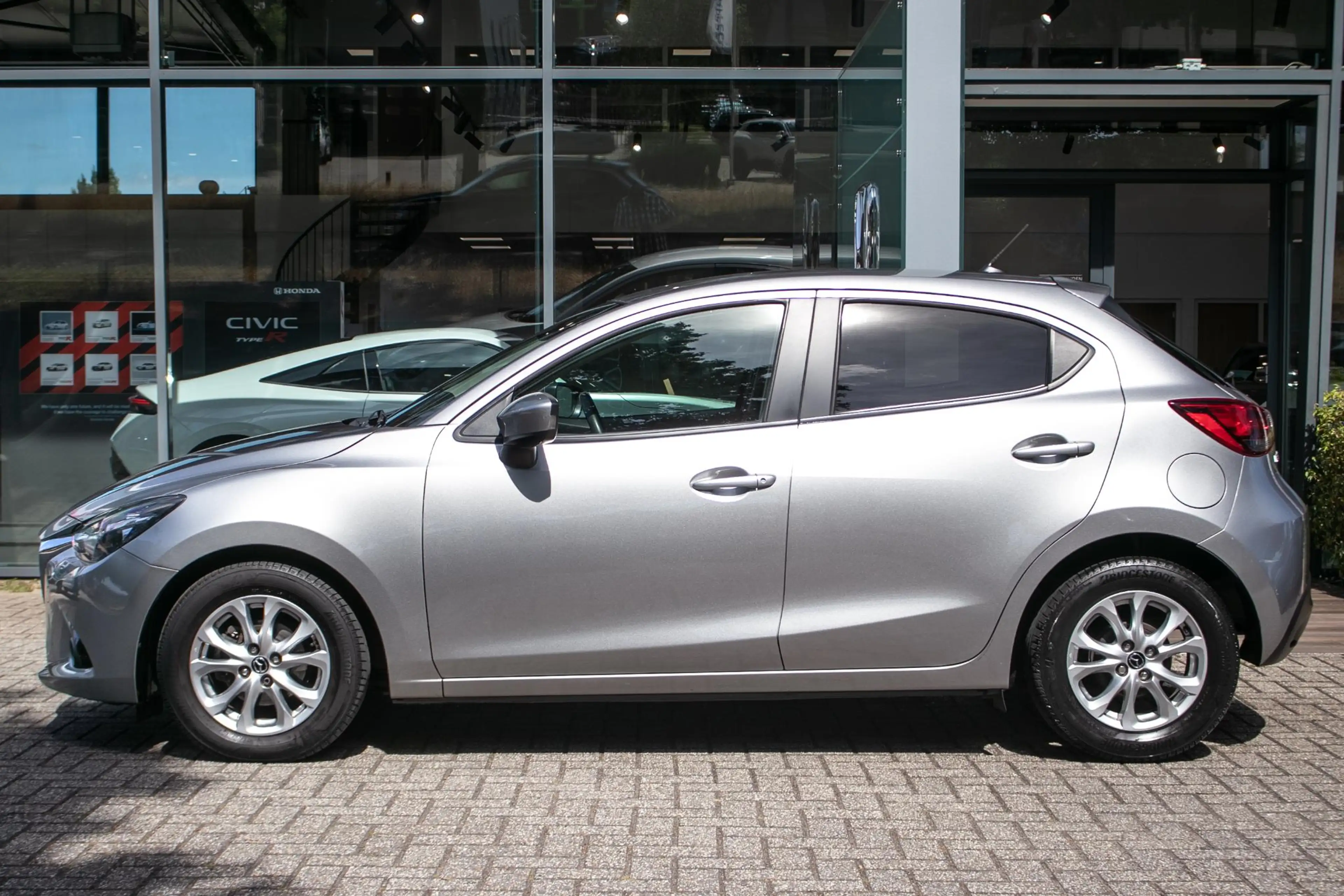 Mazda 2 1.5 Skyactiv-G Skylease+ - Dealer ond. | Cruise | — photo 2