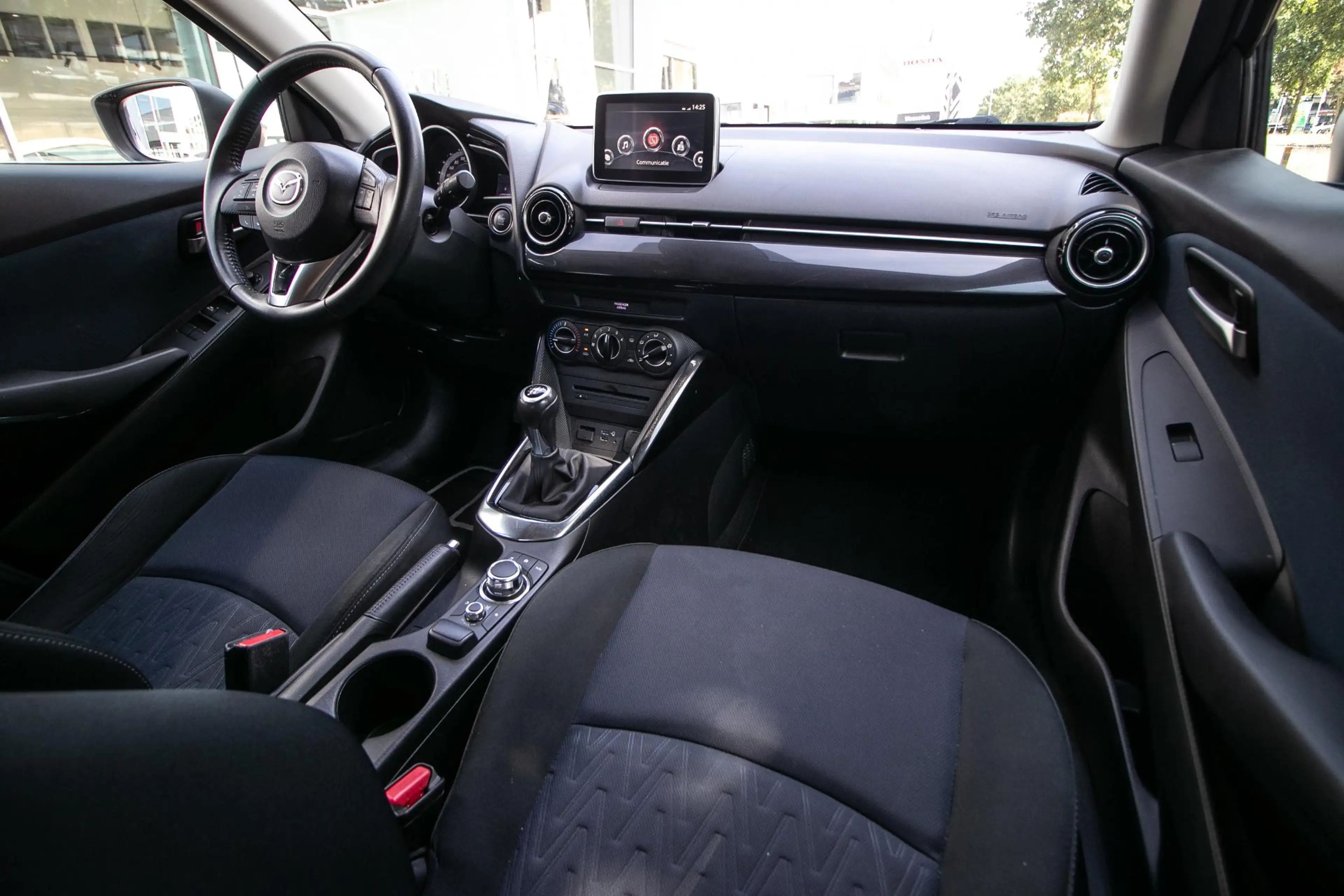 Mazda 2 1.5 Skyactiv-G Skylease+ - Dealer ond. | Cruise | — photo 4