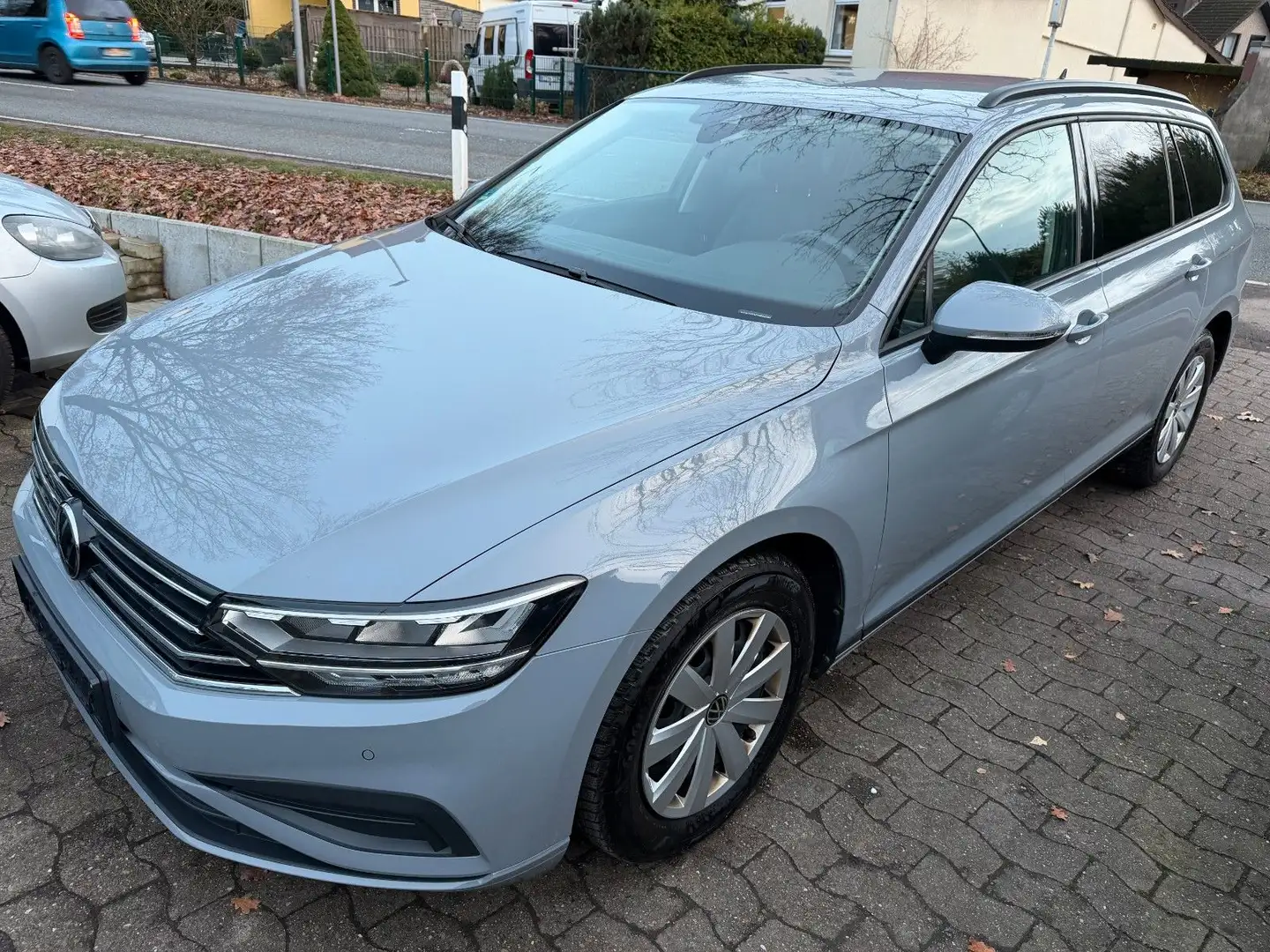 Volkswagen Passat Variant Conceptline,Autom.,Kamera,Navi Grau - 1
