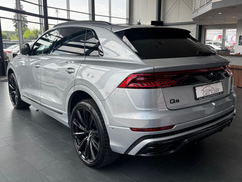 Audi Q8 quat. competition plus 3.0TDI "S-Line/Matrix" — photo 4