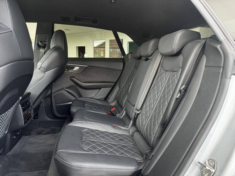 Audi Q8 quat. competition plus 3.0TDI "S-Line/Matrix" — photo 13