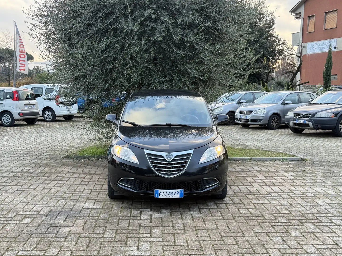 Lancia Ypsilon 1.2 8v Gold ecochic Gpl 69cv Nero - 2