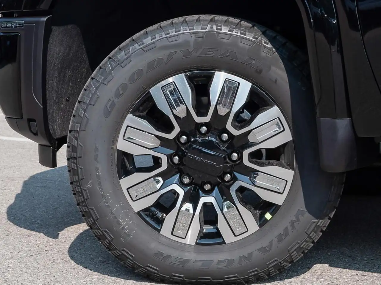 GMC Sierra 2500HD снимка GMC Sierra 2500HD