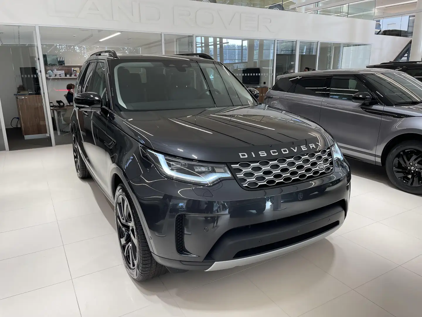 Land Rover Discovery D250 S AWD Gris - 1