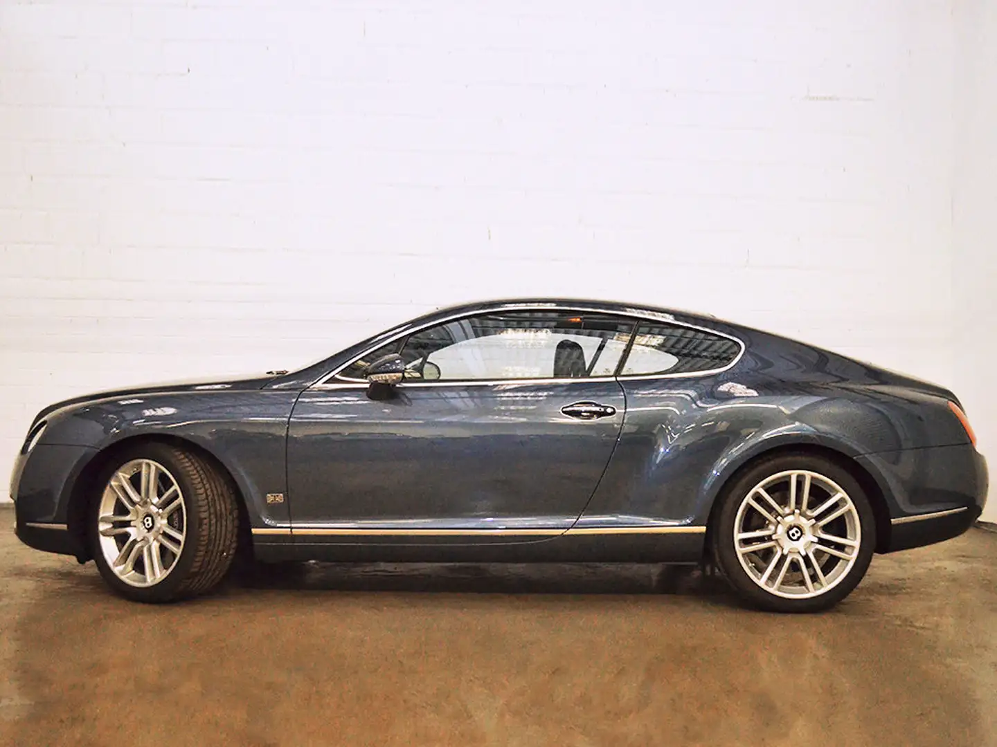 Bentley Continental GT *60 Years Bentley 20Z Ceramic* Blau - 2