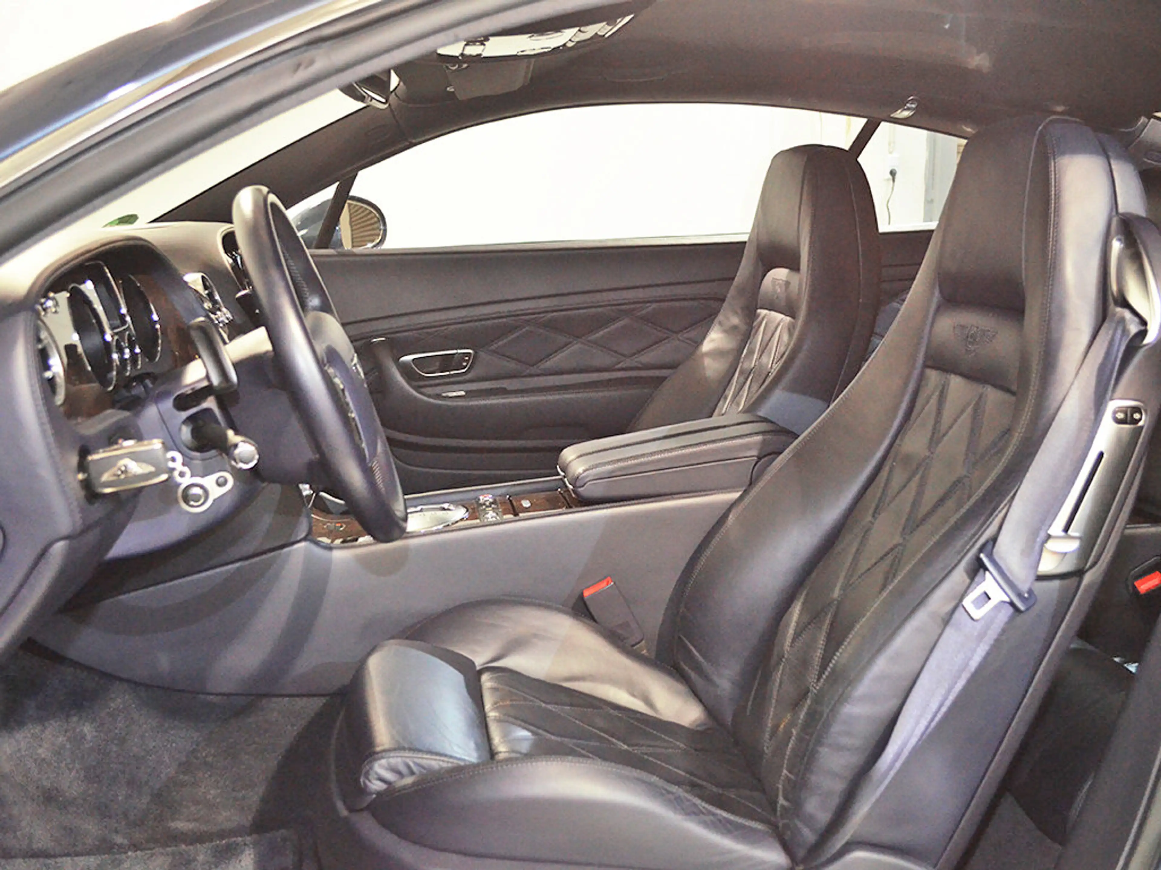 Bentley Continental GT *60 Years Bentley 20Z Ceramic* — photo 14