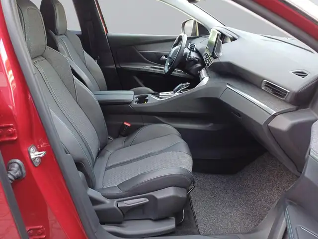 Peugeot 3008 view 13