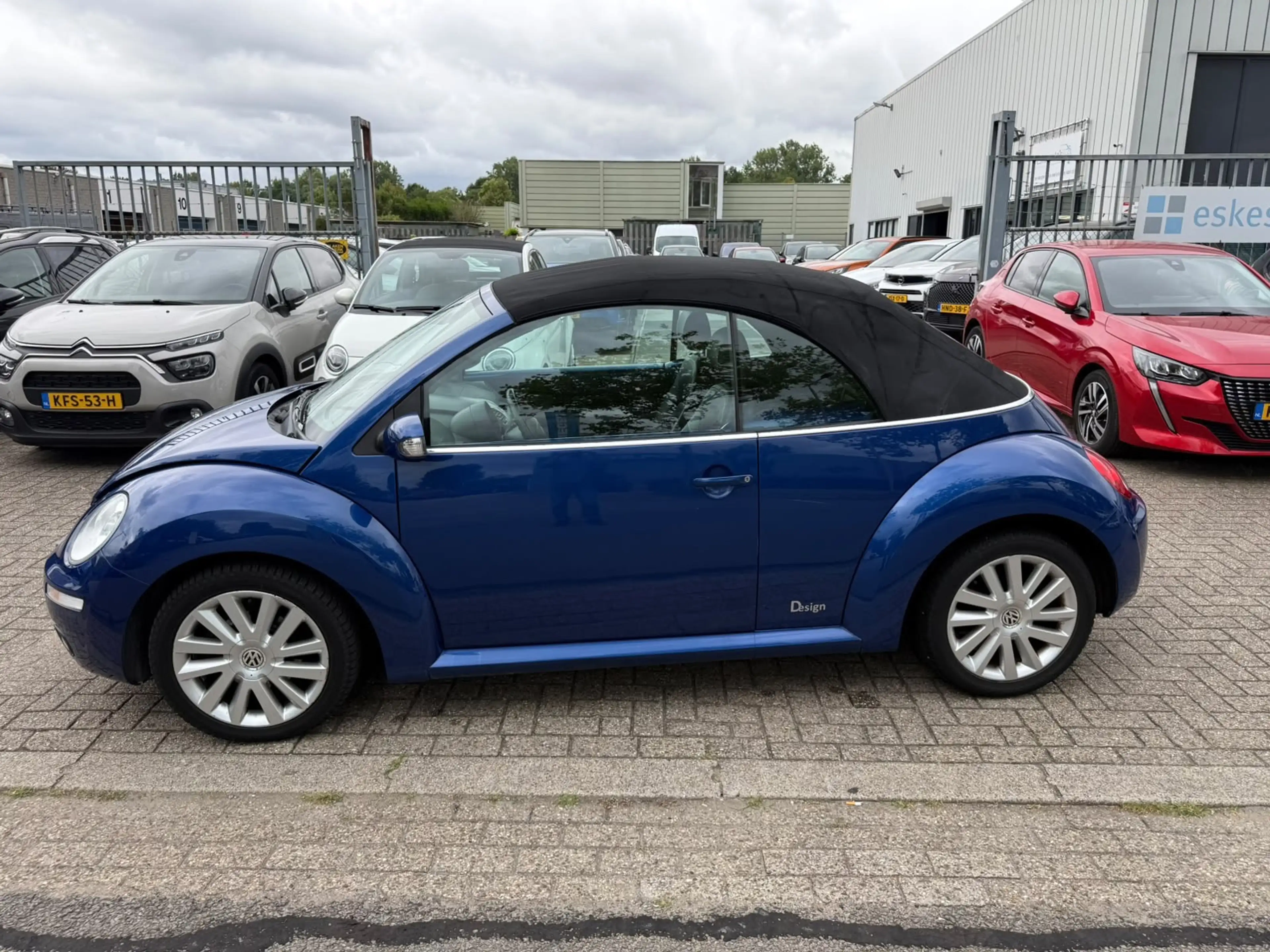 Volkswagen New Beetle Cabriolet 2.0 Trendline, Automaat, Leder, Airco, A — photo 19