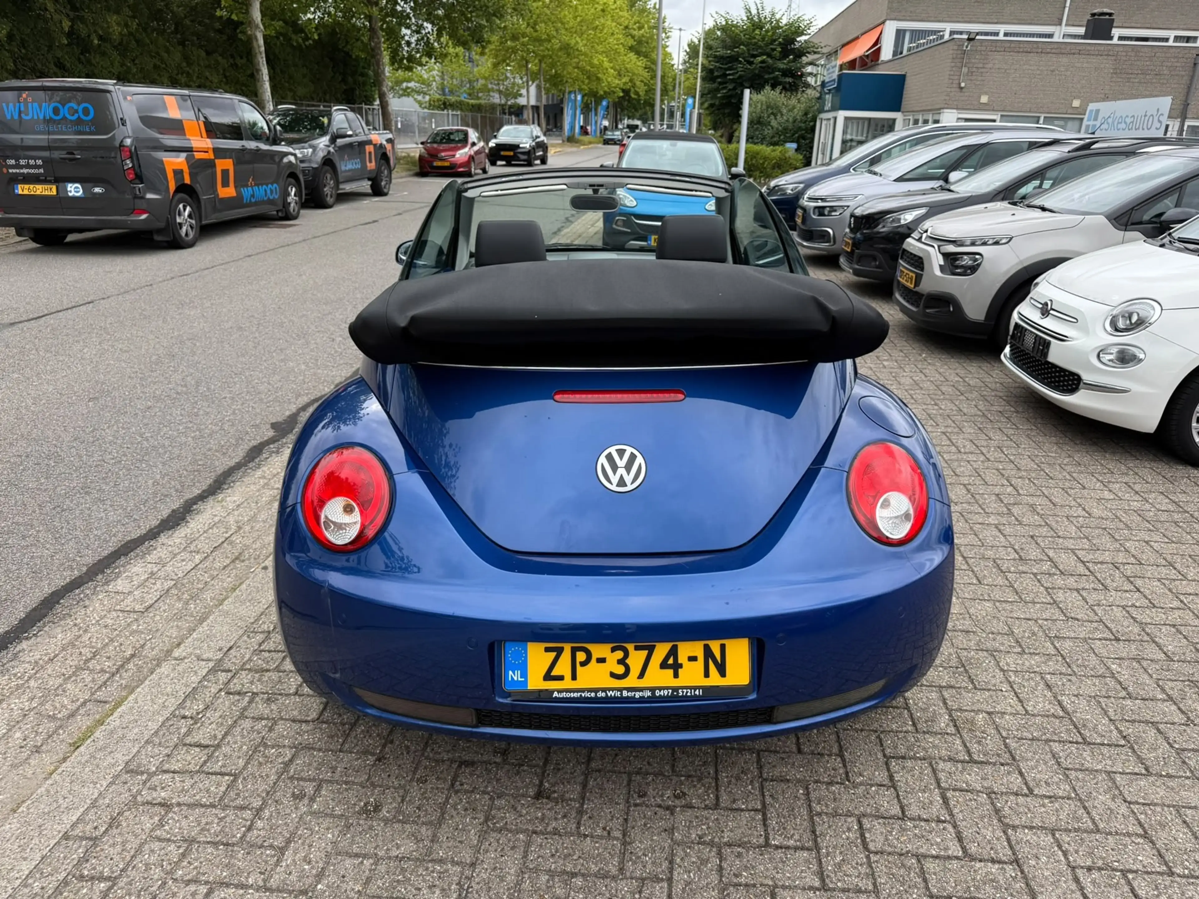 Volkswagen New Beetle Cabriolet 2.0 Trendline, Automaat, Leder, Airco, A — photo 6