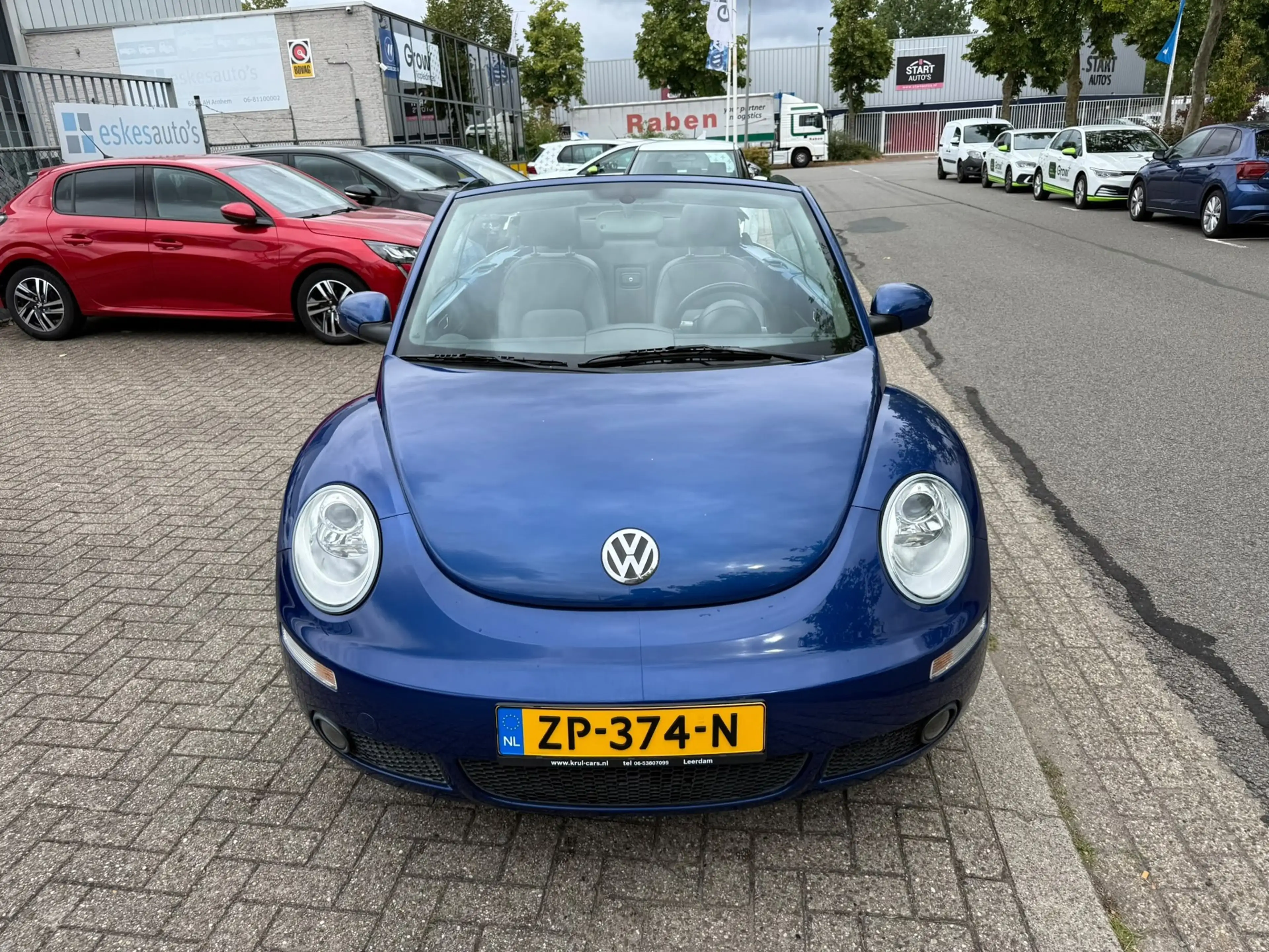 Volkswagen New Beetle Cabriolet 2.0 Trendline, Automaat, Leder, Airco, A — photo 4