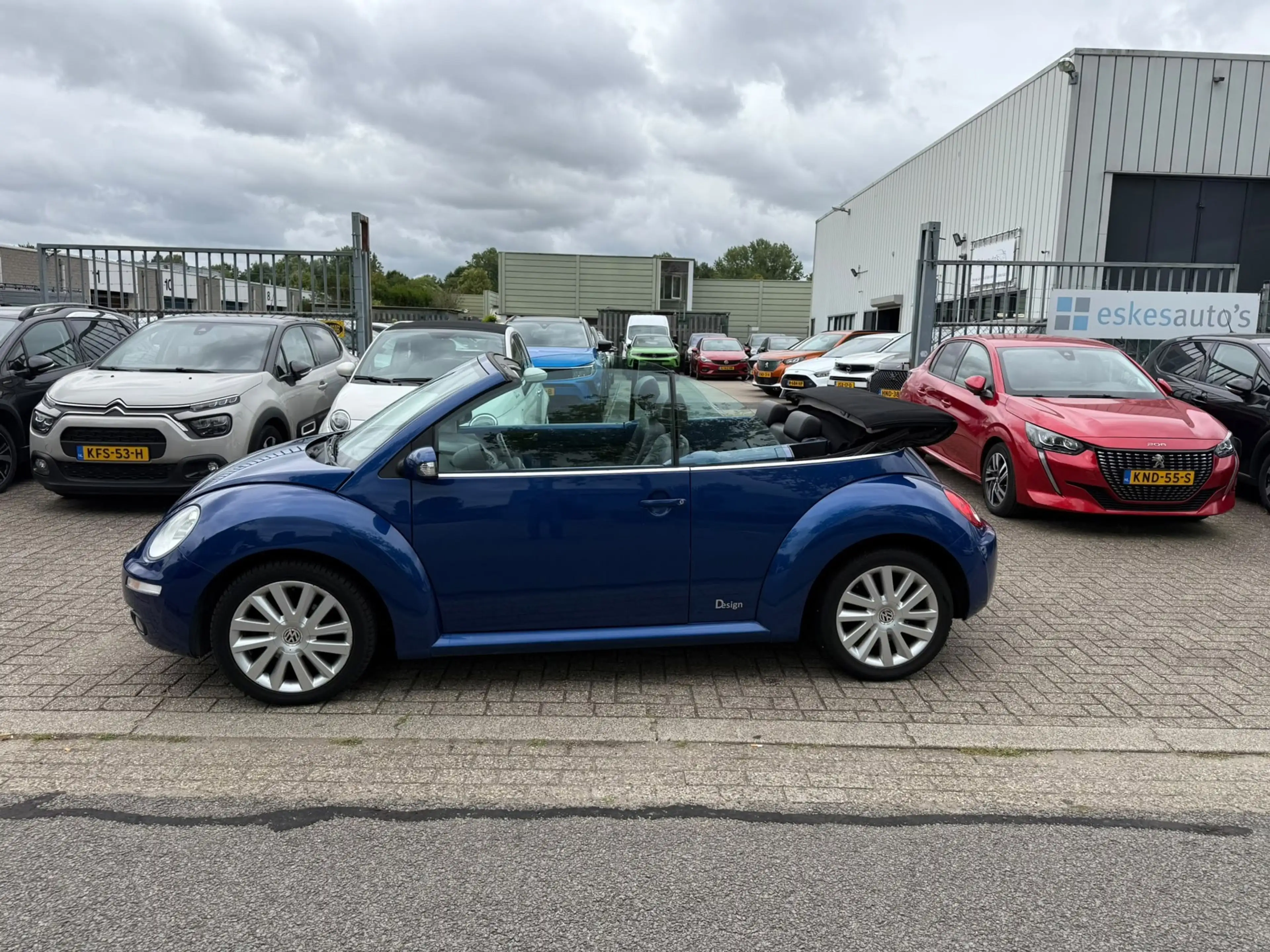 Volkswagen New Beetle Cabriolet 2.0 Trendline, Automaat, Leder, Airco, A — photo 8