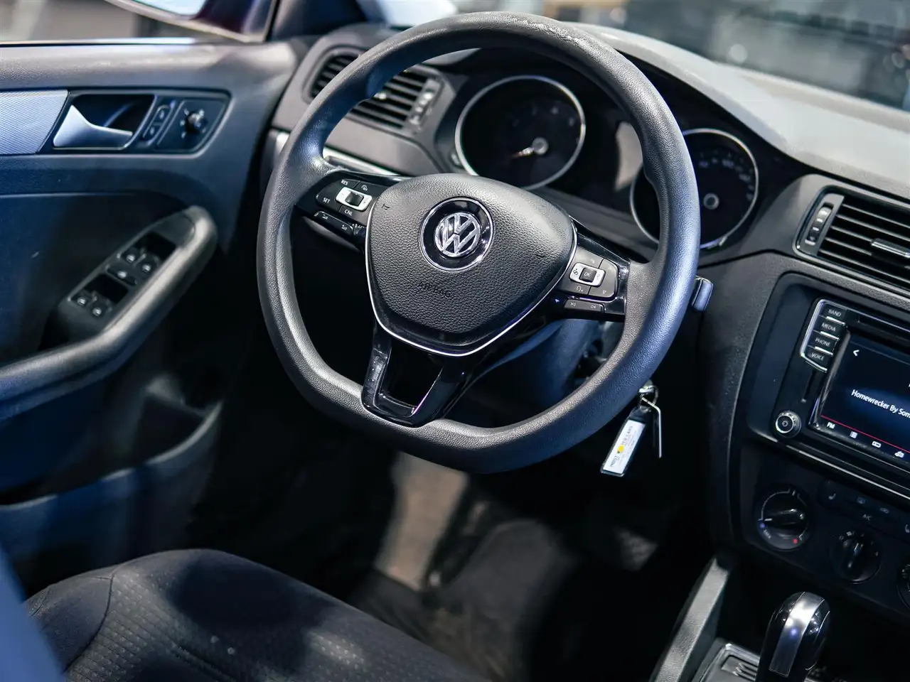 Volkswagen Jetta снимка Volkswagen Jetta