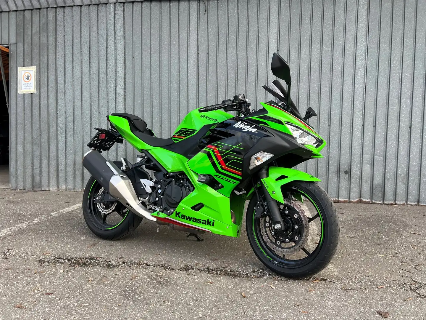 Kawasaki Ninja 400 - 2