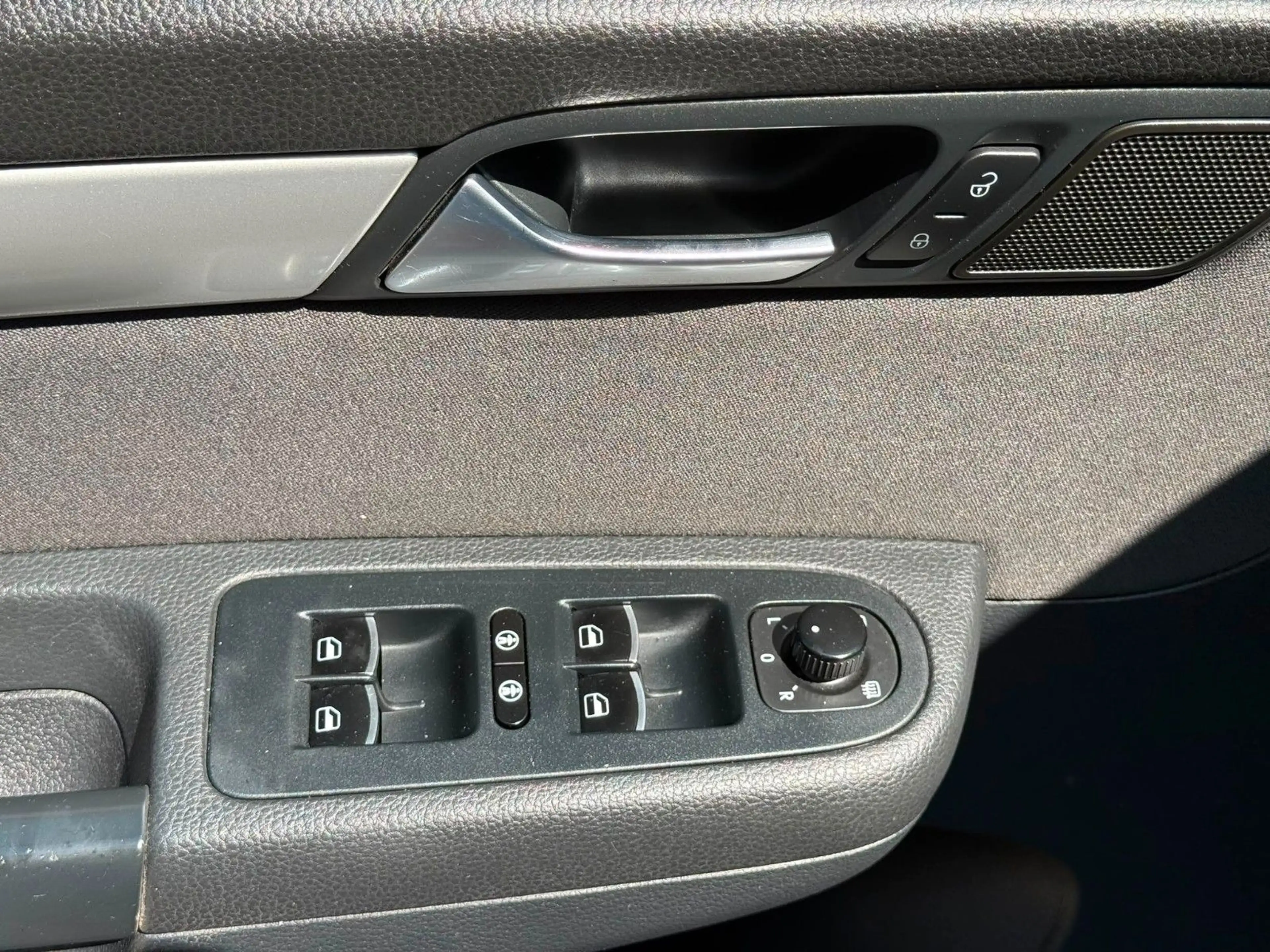 Volkswagen Sharan Trendline BMT*GARANTIE*TÜV-NEU*NAVI*KLIMA — photo 9