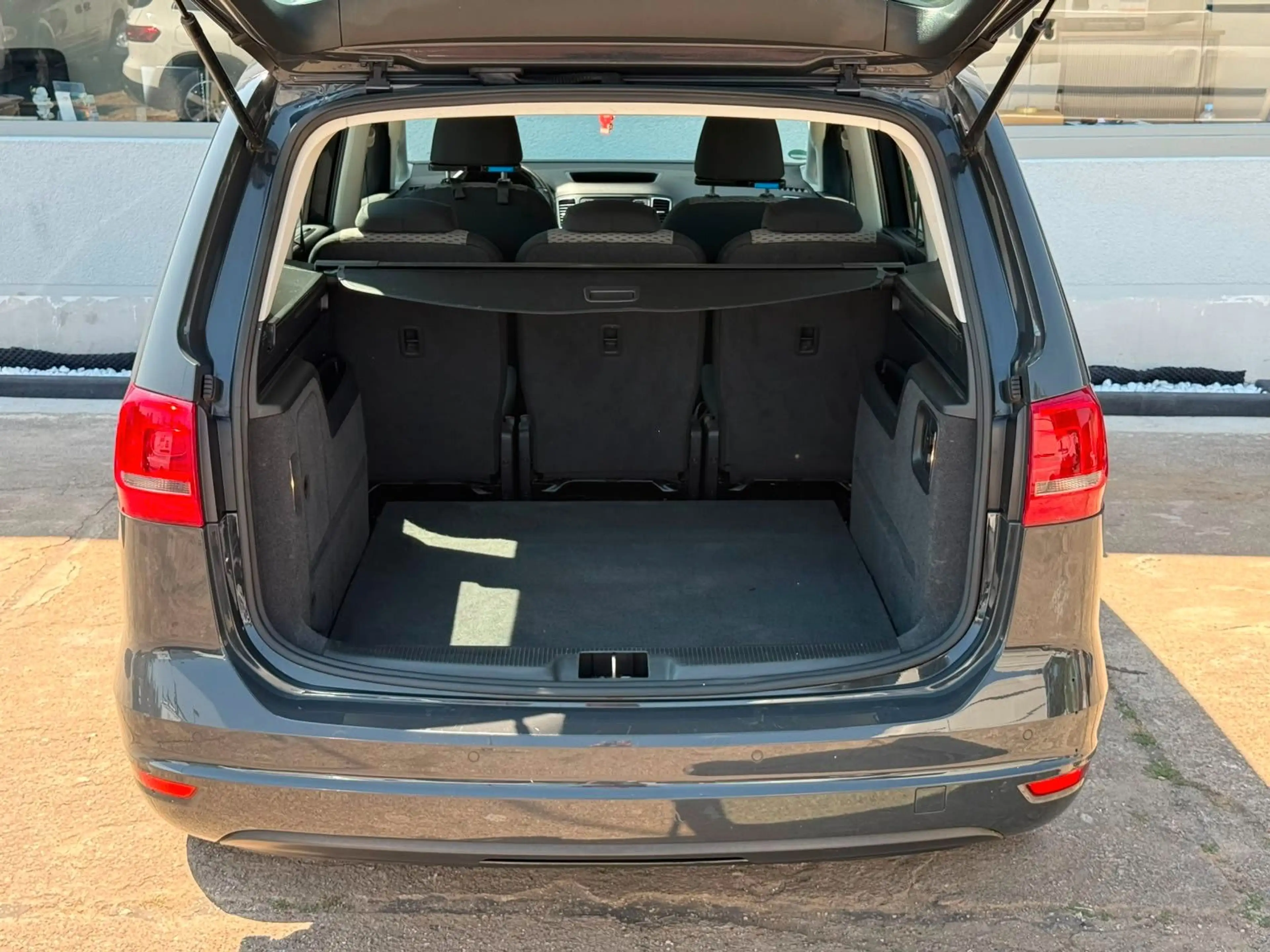 Volkswagen Sharan Trendline BMT*GARANTIE*TÜV-NEU*NAVI*KLIMA — photo 6