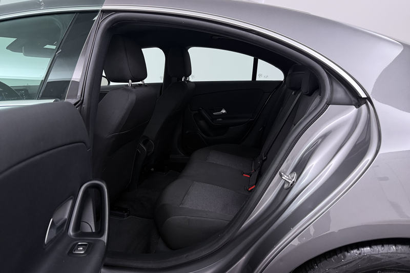 Mercedes-Benz CLA 180 Business Line (STOELVERWARMING, NAVIGATIE, CAMERA, — photo 15