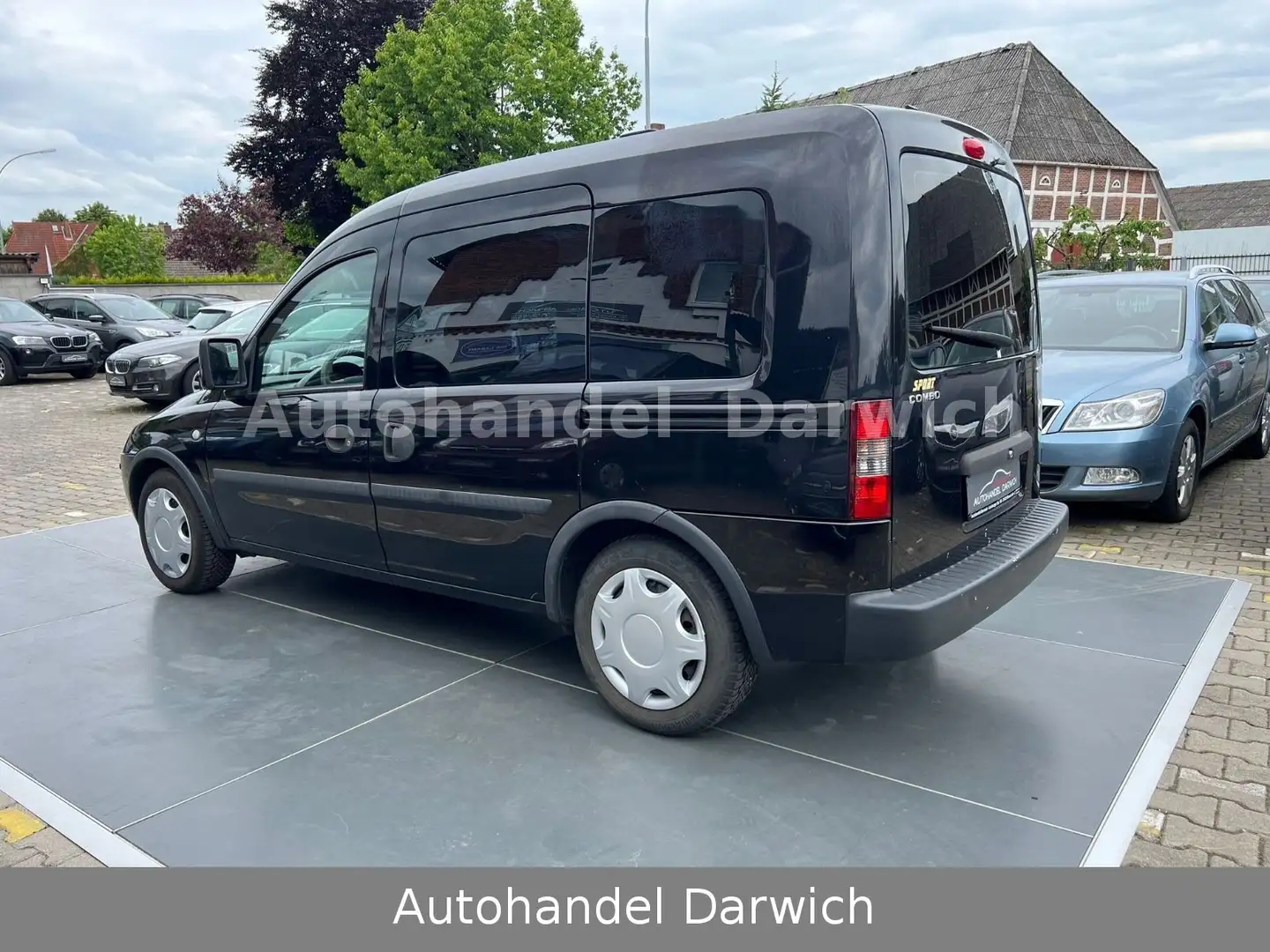 Opel Combo Combi 1.6 CNG Klima Top Schwarz - 2