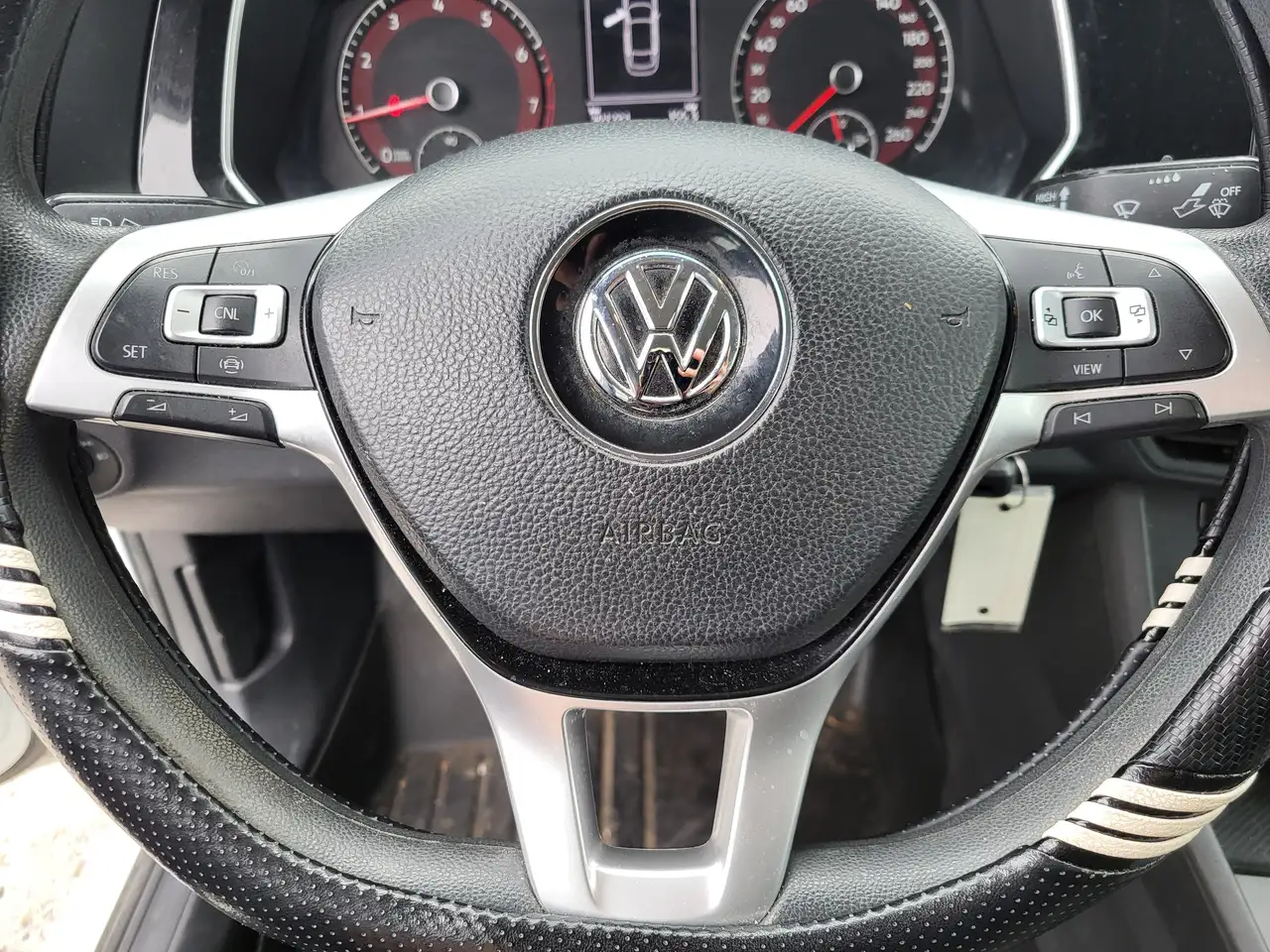 Volkswagen Jetta снимка Volkswagen Jetta
