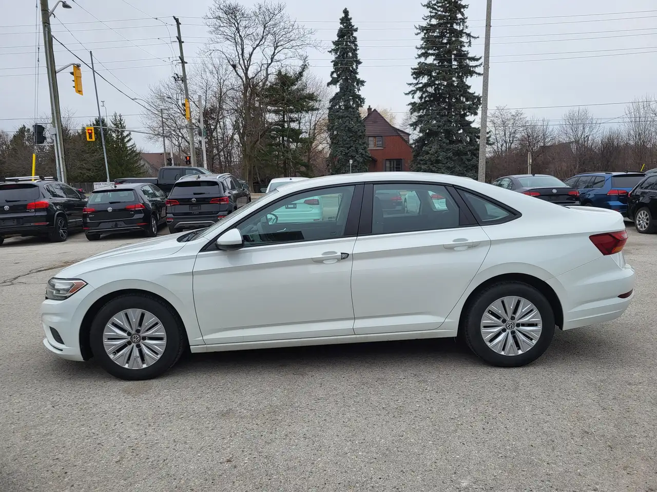 Volkswagen Jetta снимка Volkswagen Jetta
