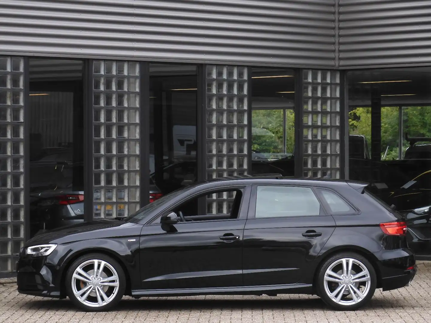 Audi A3 SPORTBACK 35 TFSI S-LINE/ PANORAMADAK/ VIRTUAL DAS Negro - 2