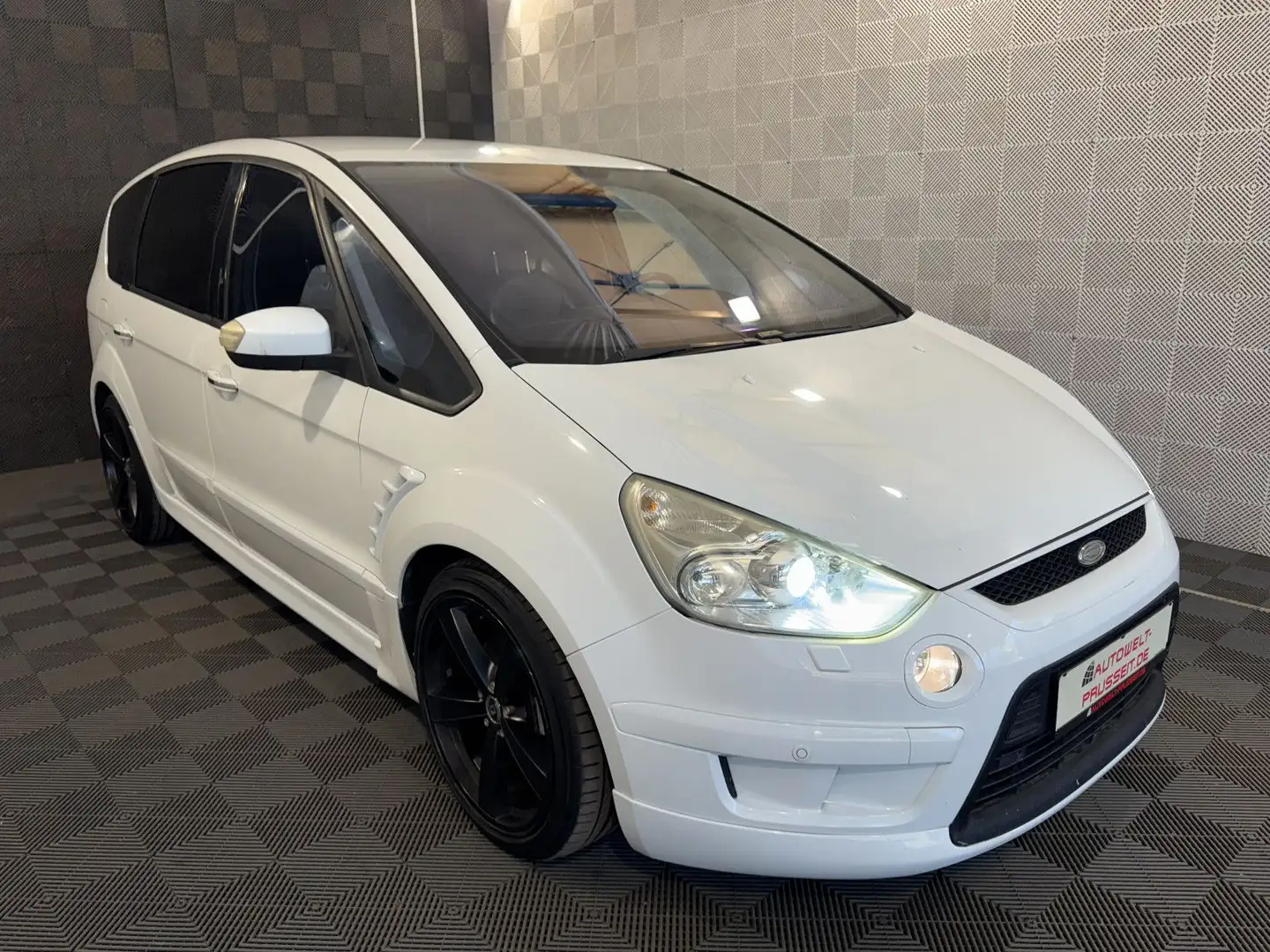 Ford S-Max *TITANIUM*TEMPO-SHZ-PDC-KLIMA.A-SP.SITZE-17 Weiß - 1