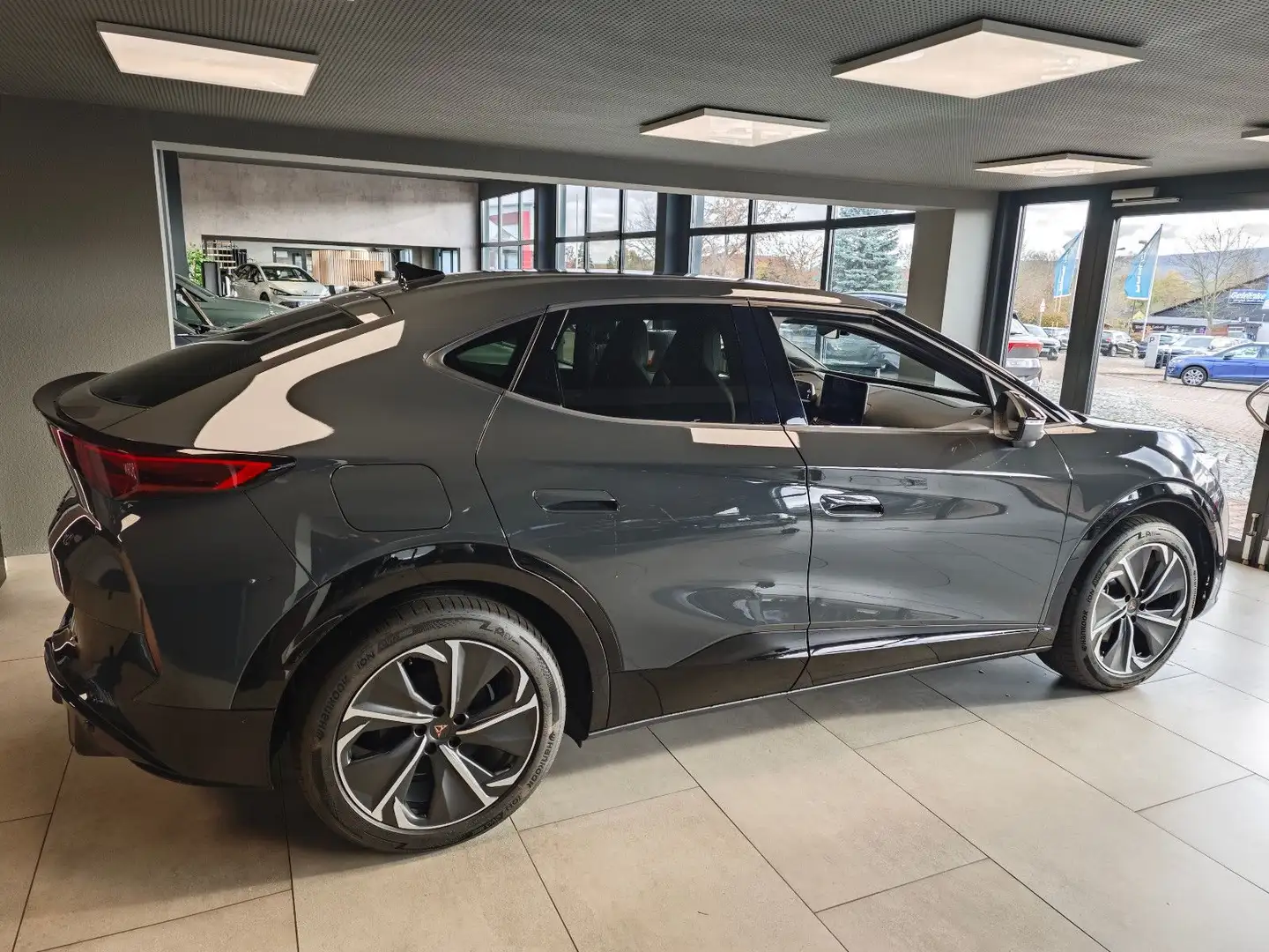 CUPRA Tavascan 250 kW VZ 4x4 AHK|- 28% Nachlas |dt.Mod Grau - 2