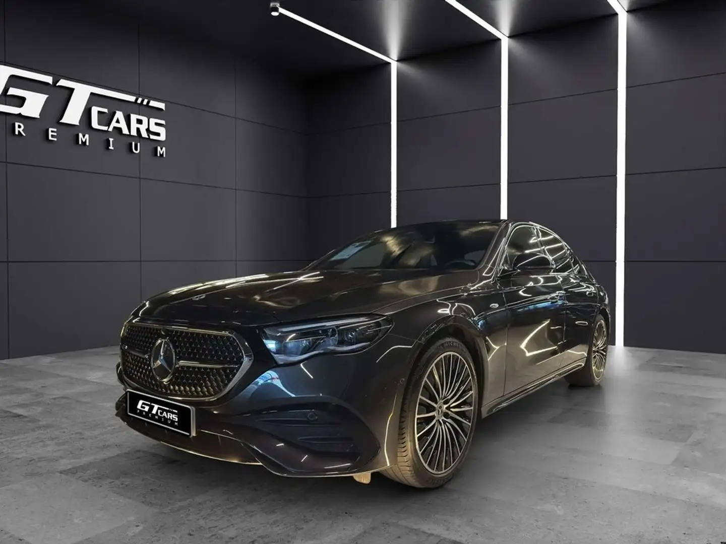 Mercedes-Benz E 50 AMG 300de Szary - 1