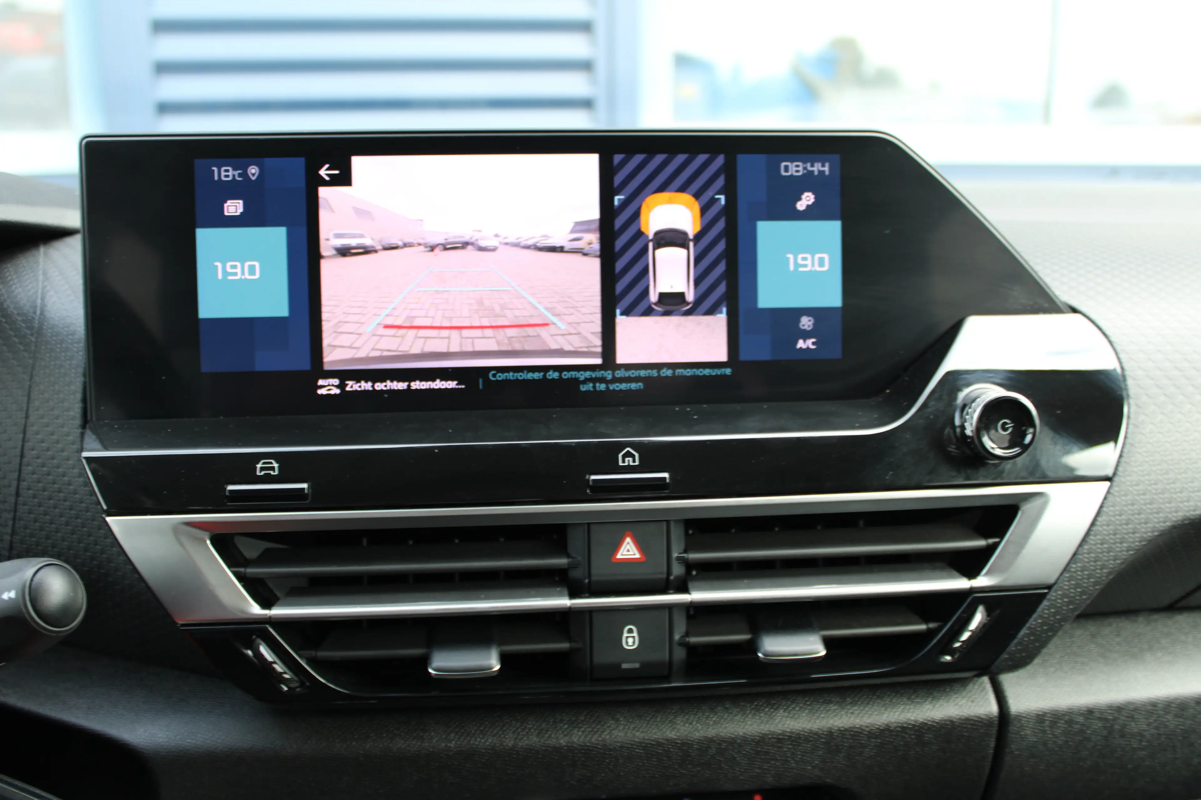 Citroen E-C4 Electric Feel Pack 50 kWh — photo 8