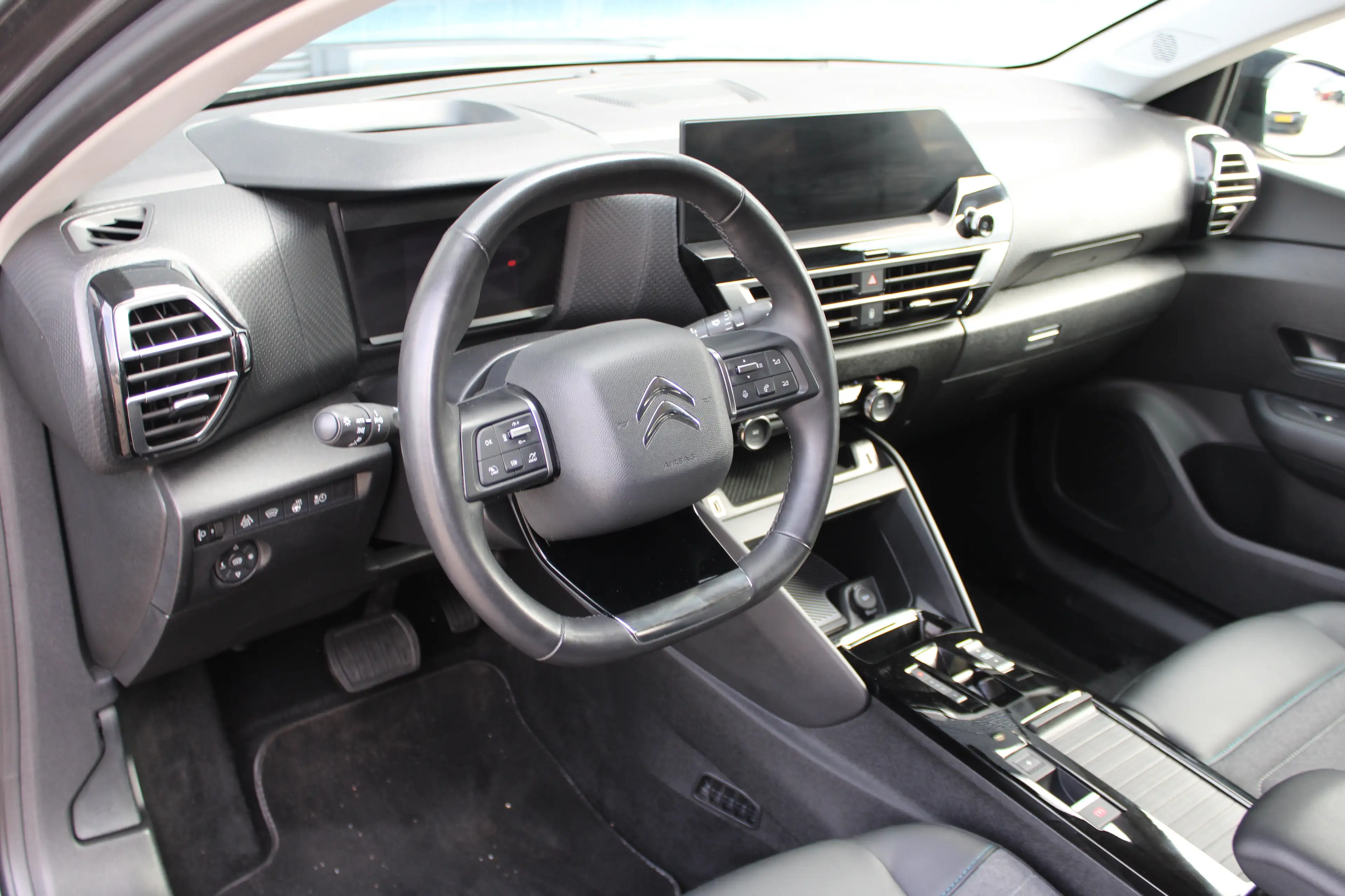 Citroen E-C4 Electric Feel Pack 50 kWh — photo 12
